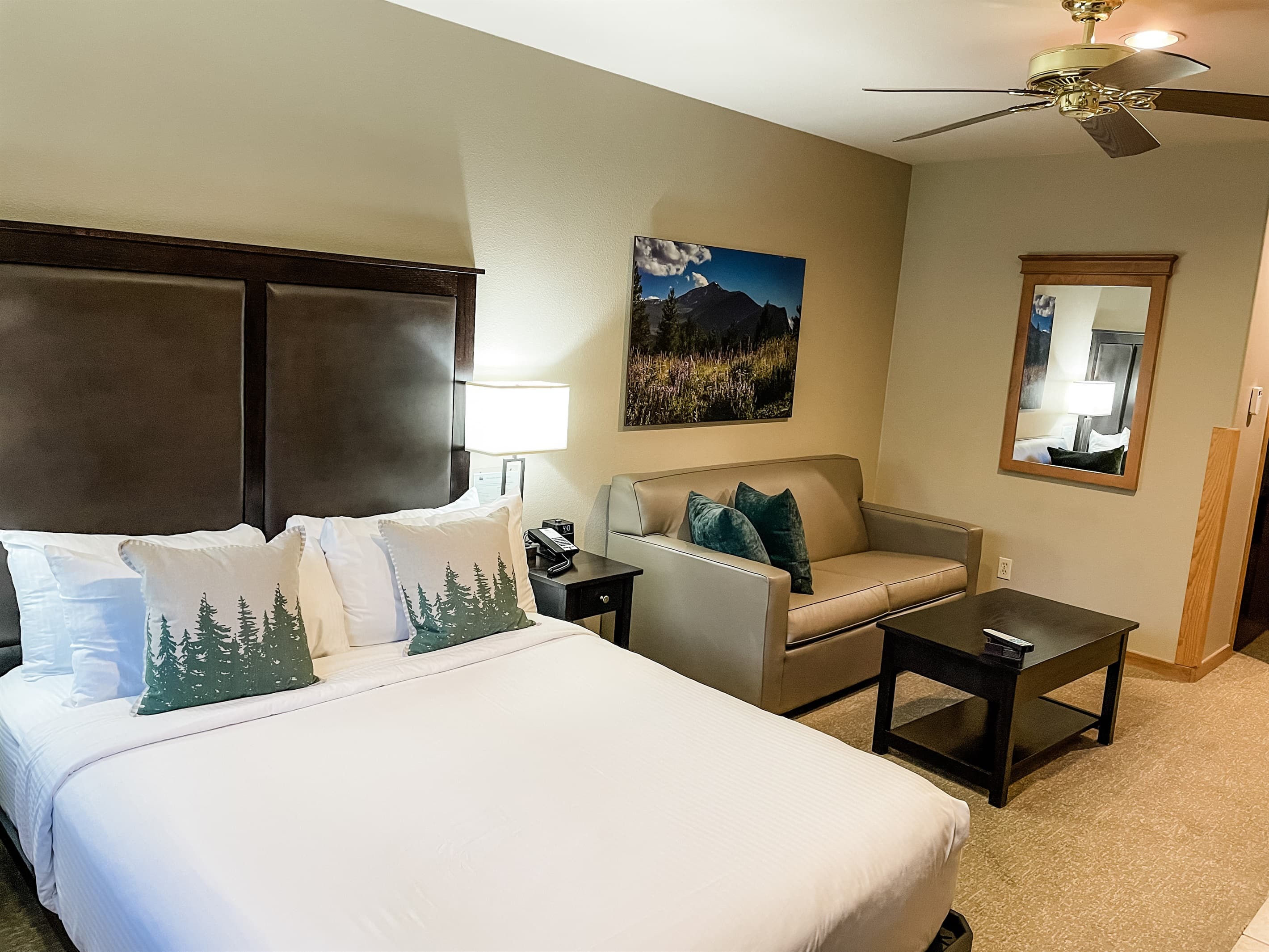 2nd Master Suite (studio lock-off)