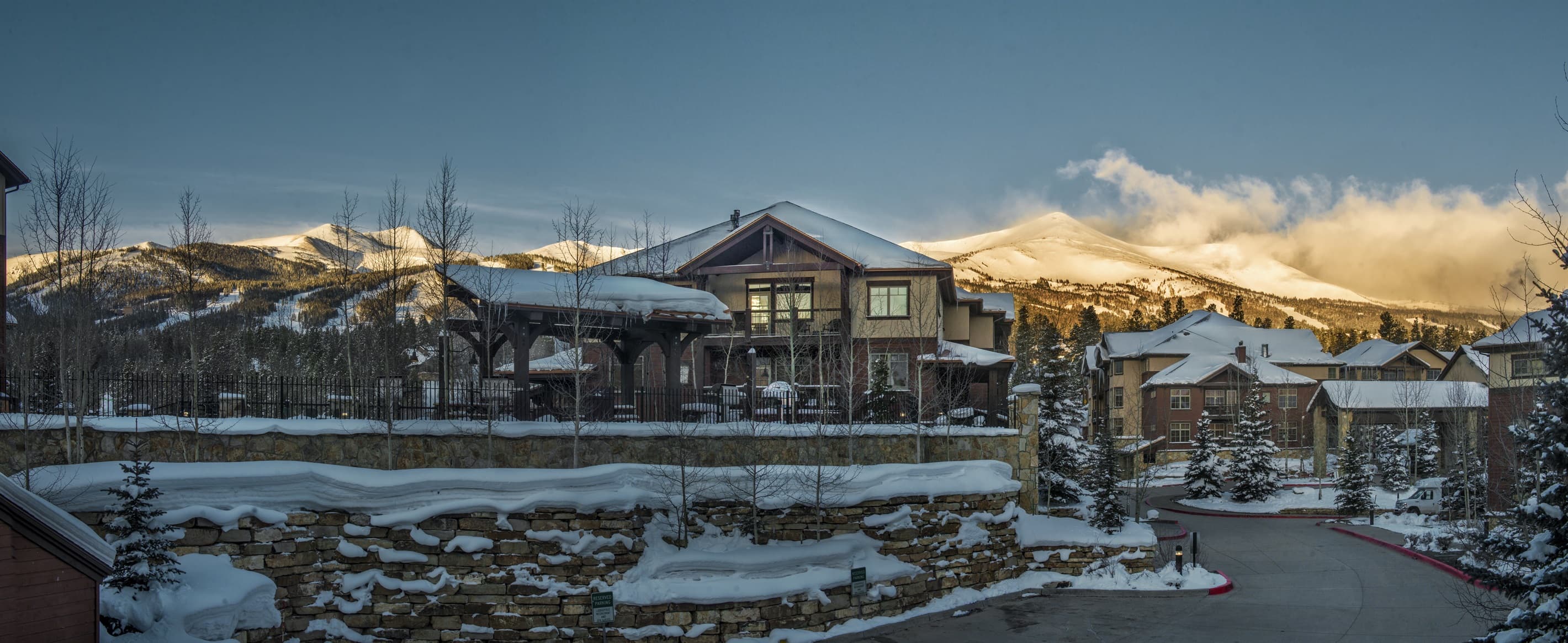 Grand Timber Lodge