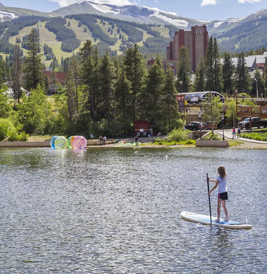 Stand up paddleboard on Maggie Pond