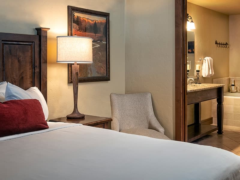 2nd & 3rd Bedroom - King Bed