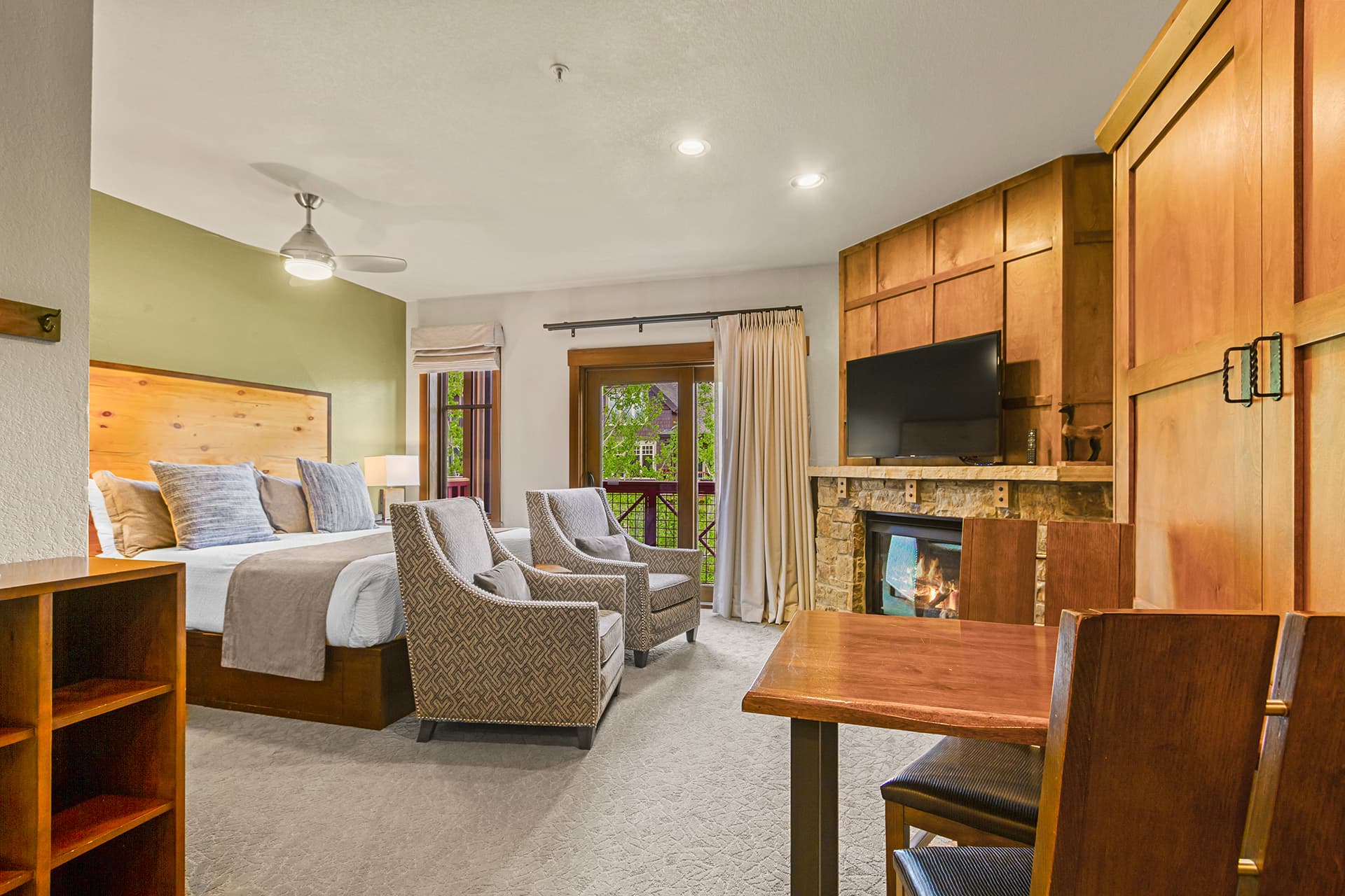Cozy Studio - Sleeps 4
