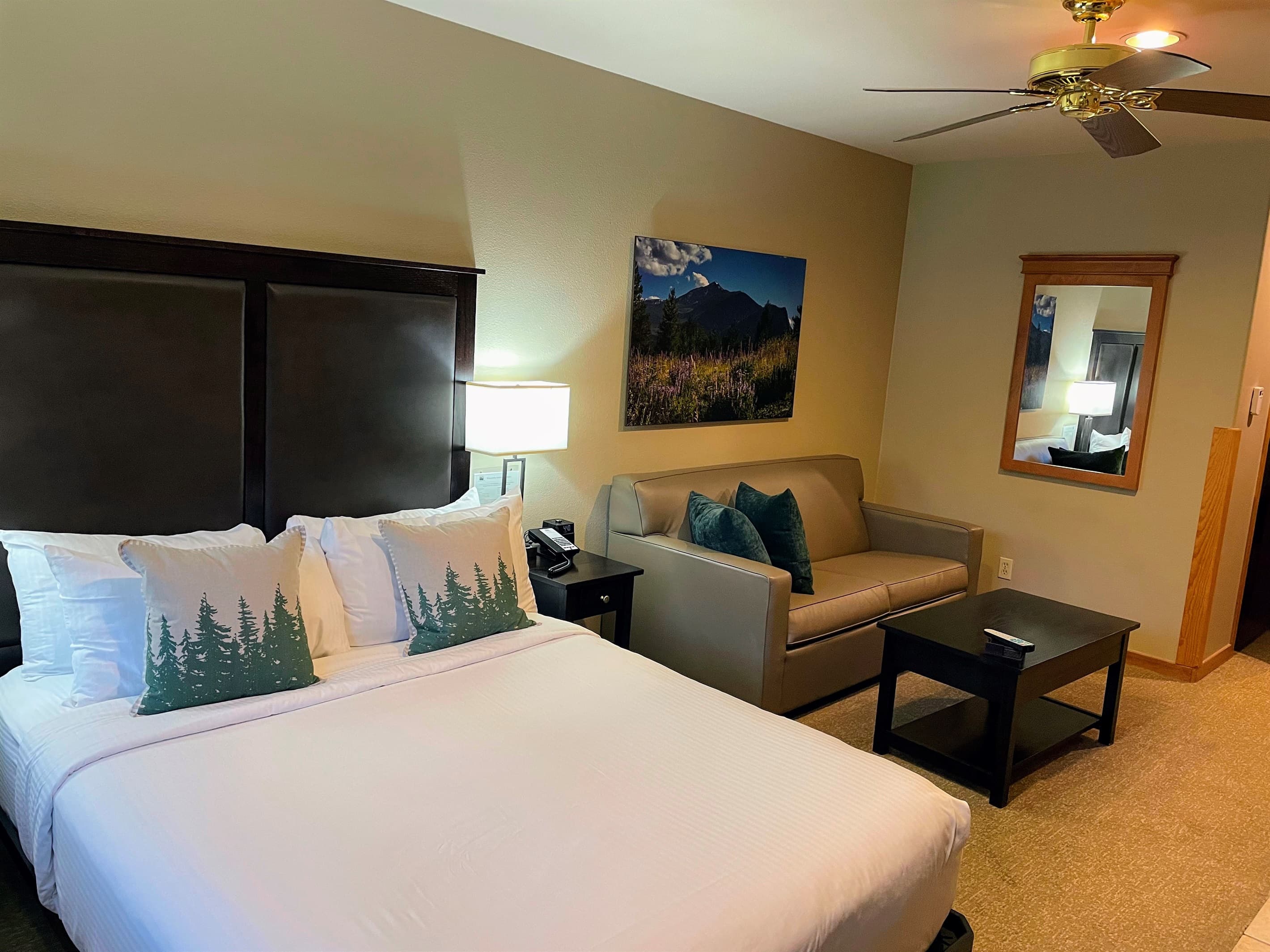 3rd lock-off studio bedroom 