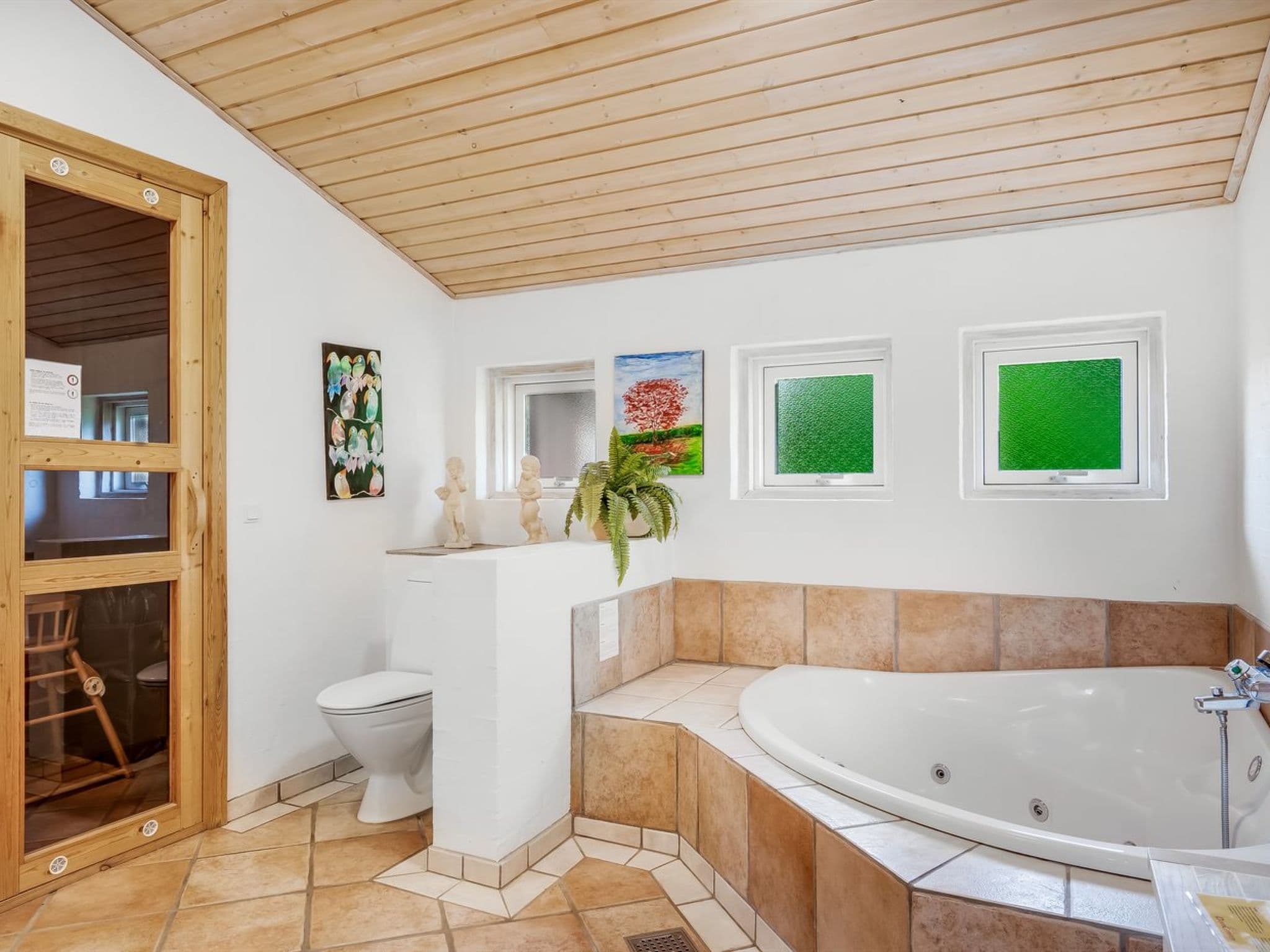Bathroom / Wellness