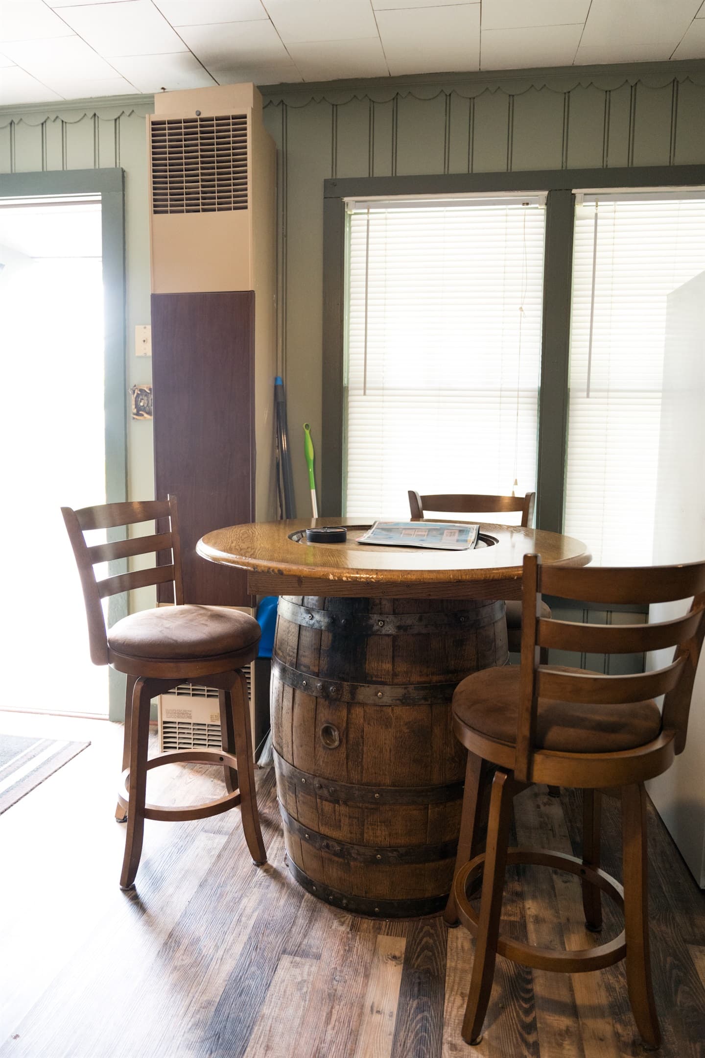 Small Dining