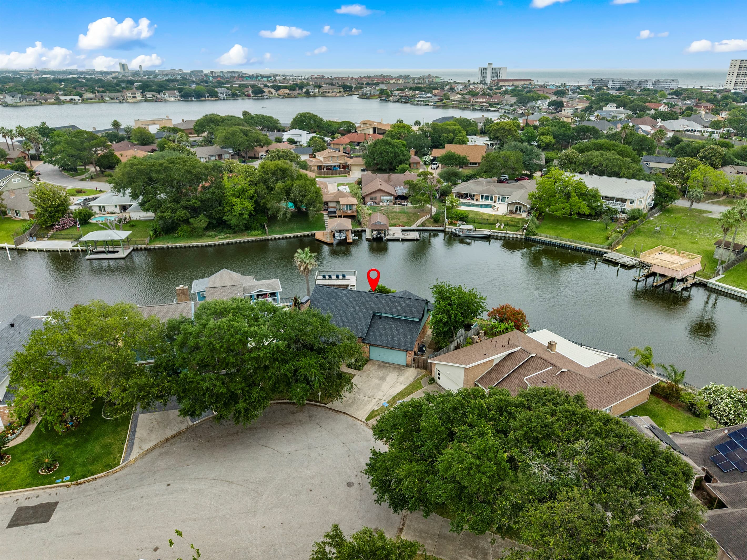 Lakeview Landing from above — positioned on Madeline Lake in one of Galveston's most desirable waterfront neighborhoods.