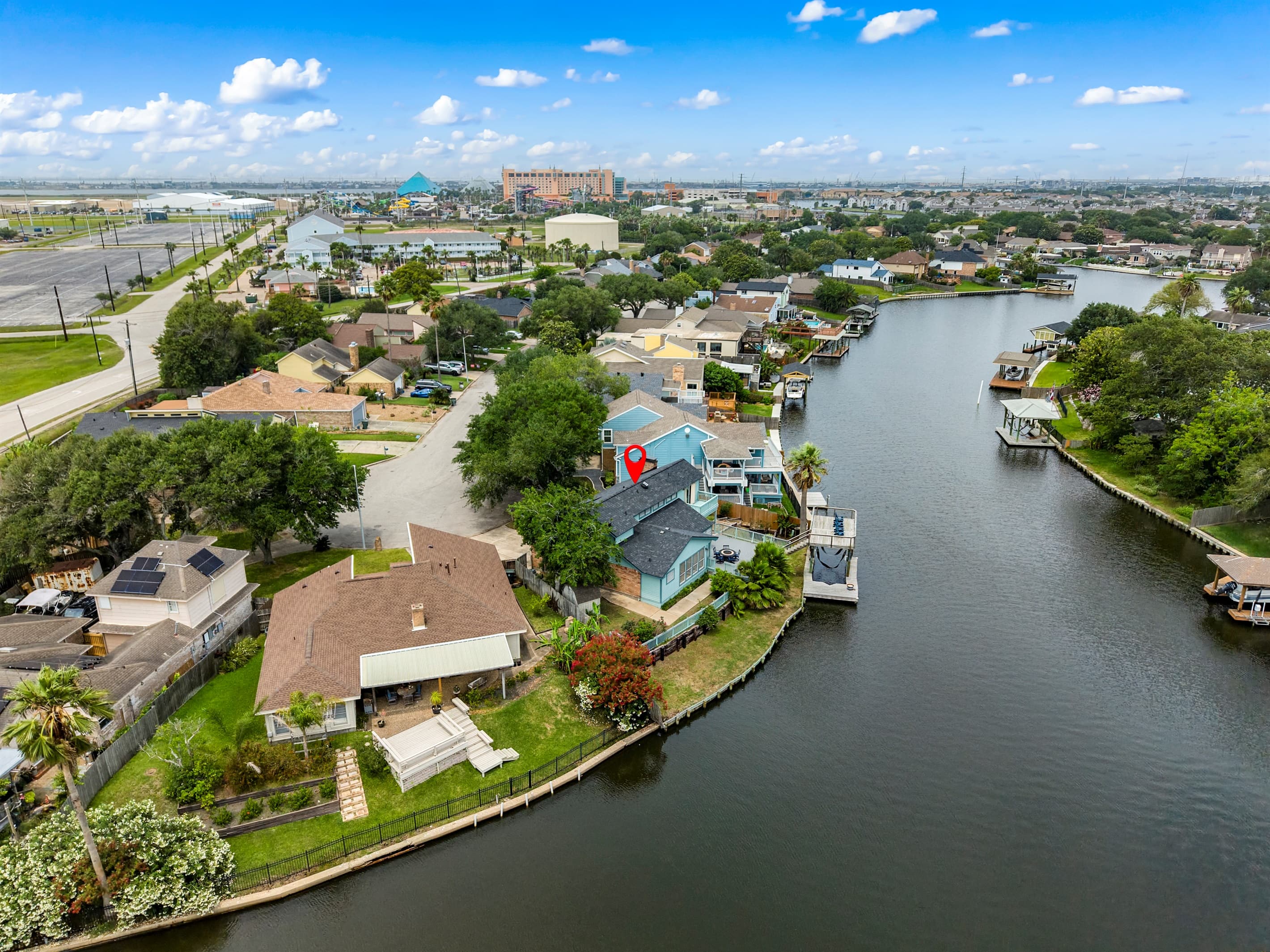 Lakeview Landing in its Galveston waterway neighborhood — the red pin marks your home, surrounded by the calm waters of Madeline Lake.