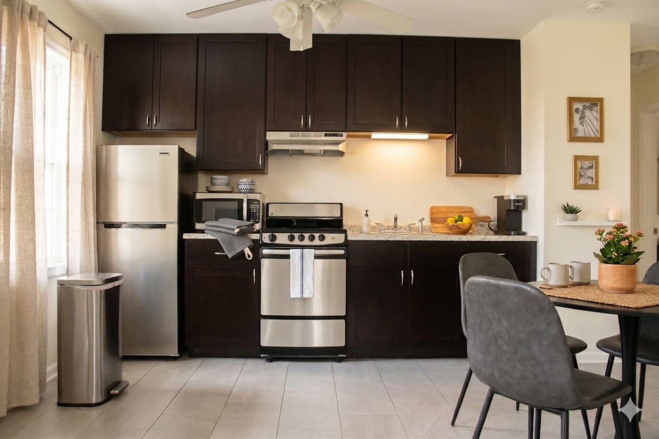 A fully equipped kitchen that has everything you need!
*Some items used for the photoshoot only*