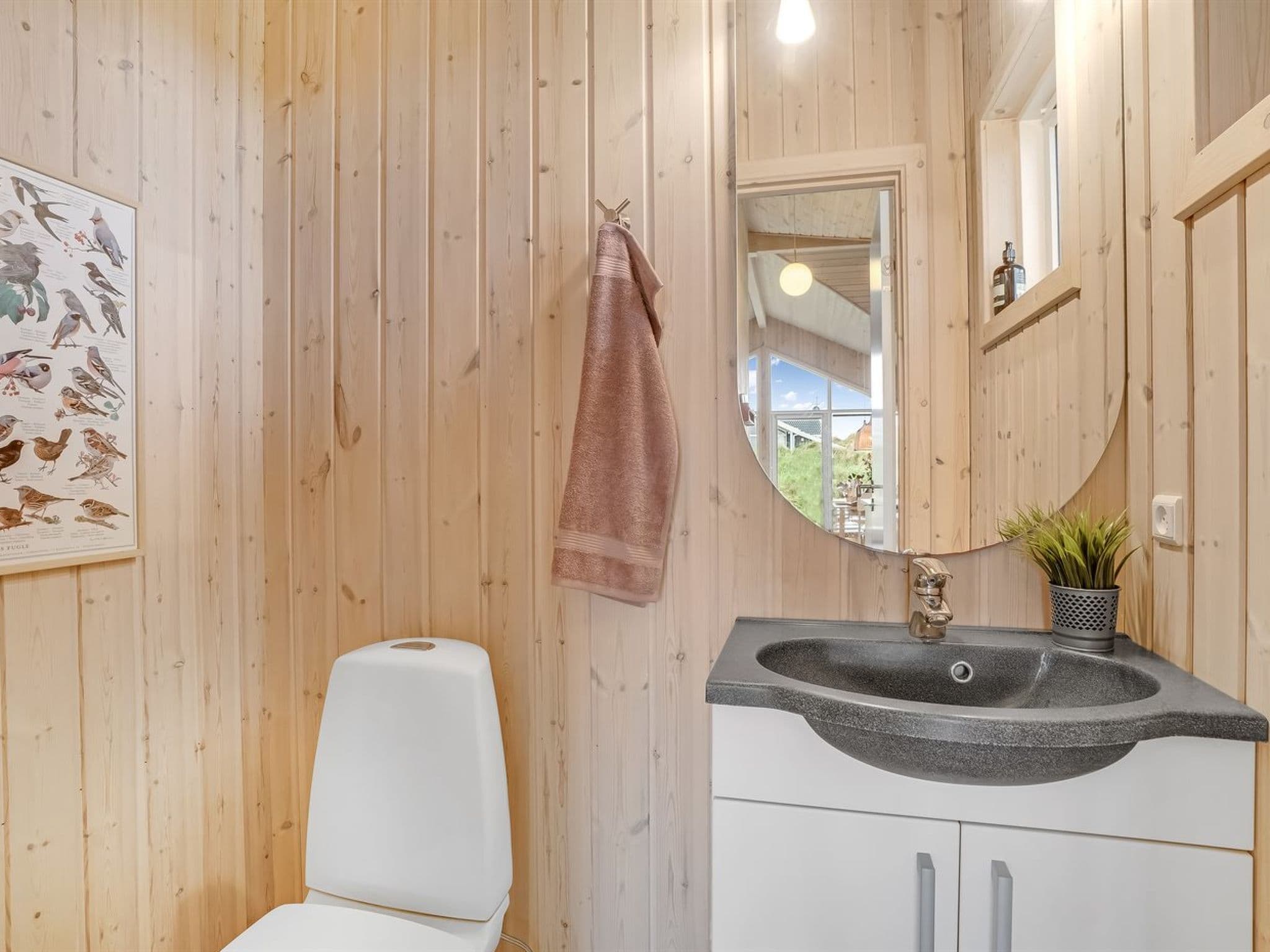 Bathroom / Wellness
