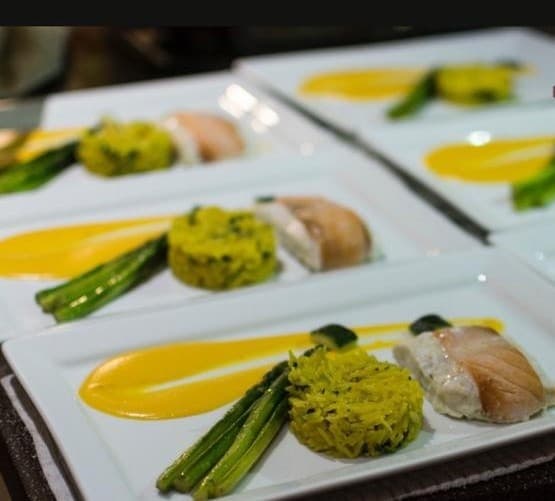 We offer professional private chef catered dinners.