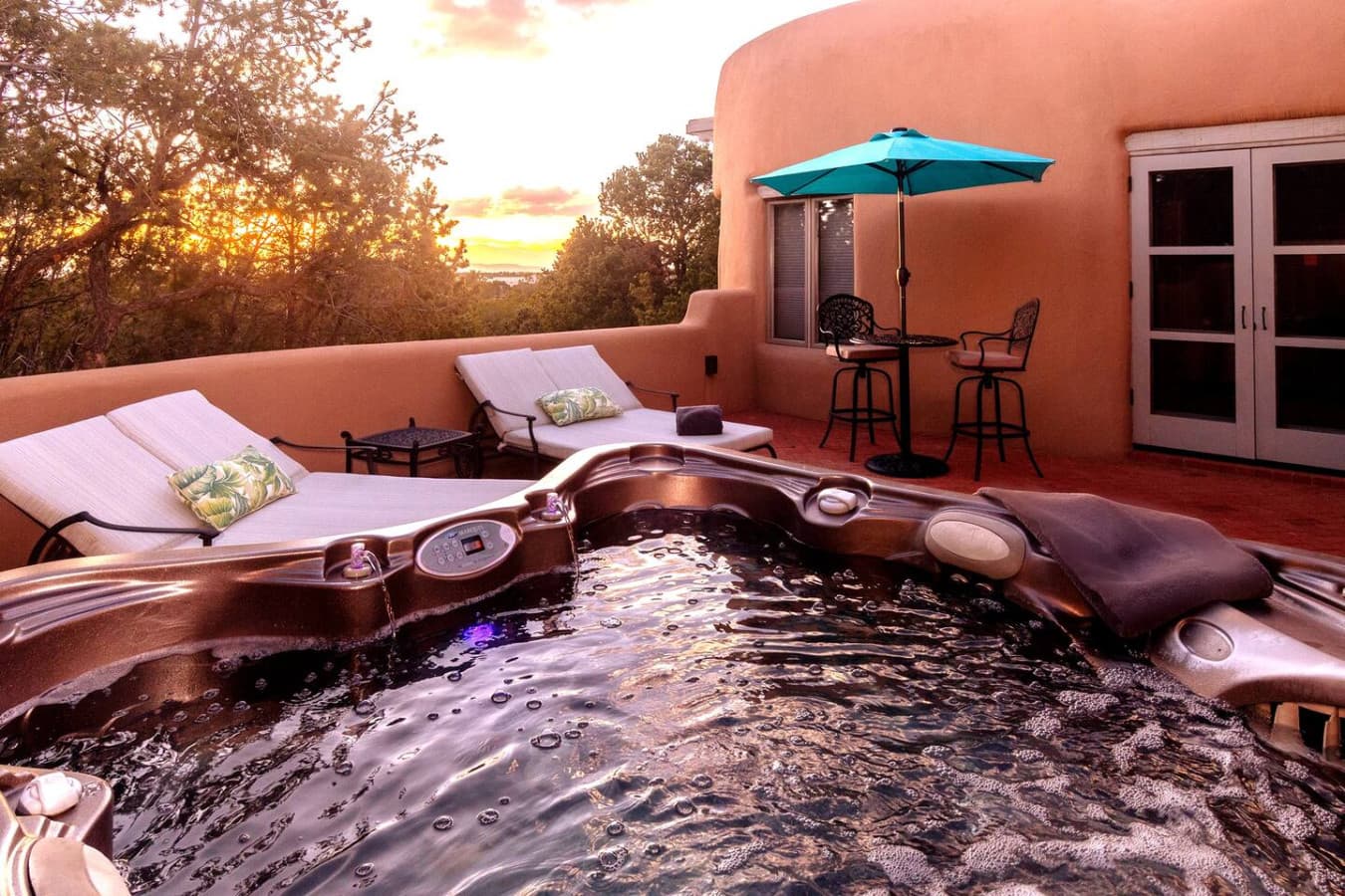 Master Bedroom Private Portal with Hot Tub
