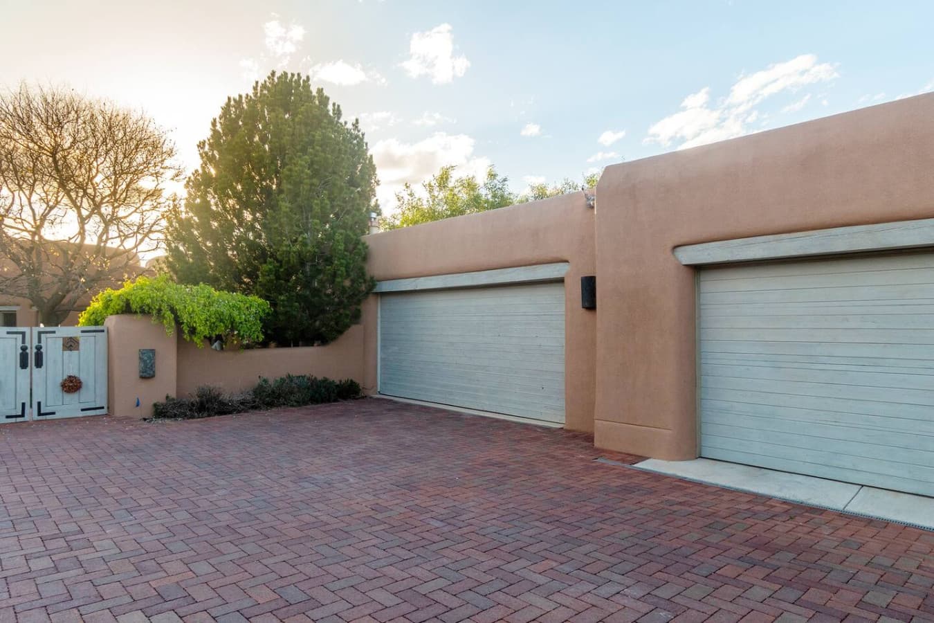 Three Car Garage