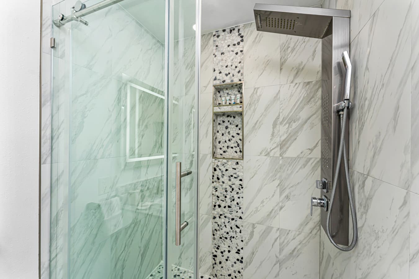 440 Capri Isles Ct-44.jpg