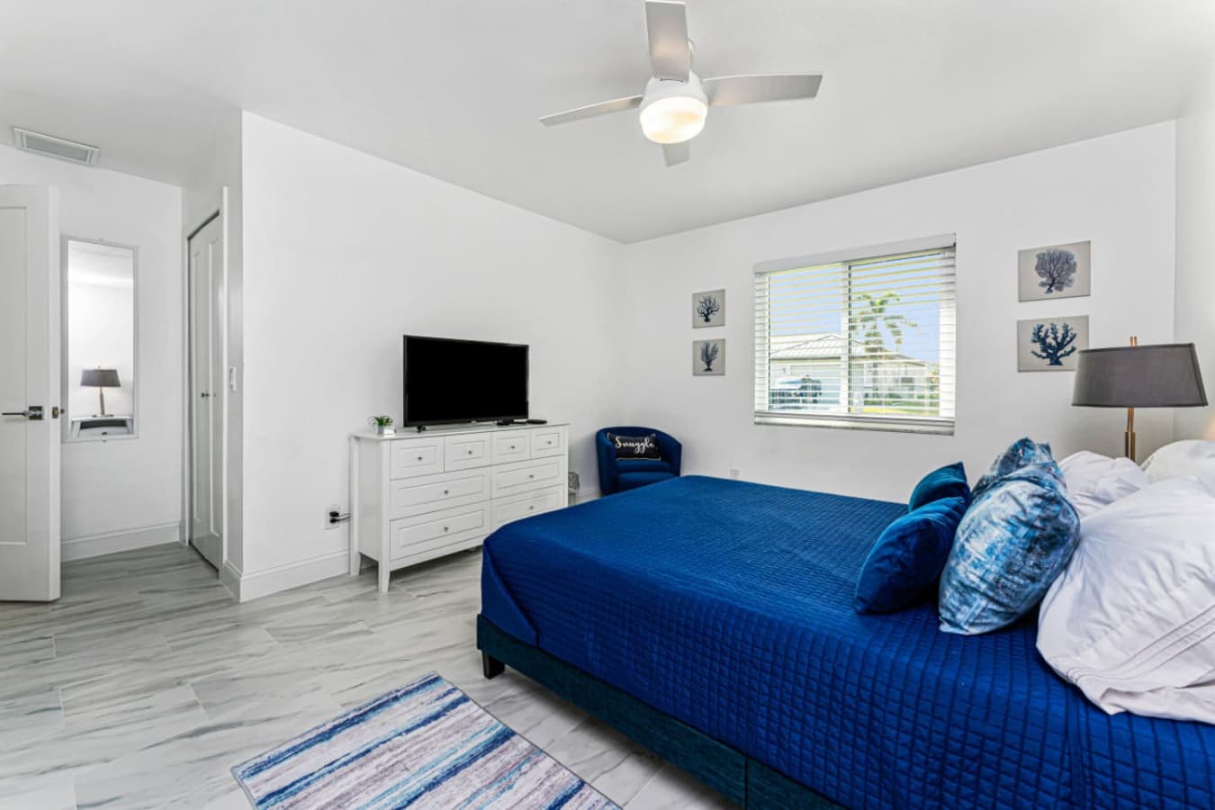 Bedroom #2: Queen Size Bed
