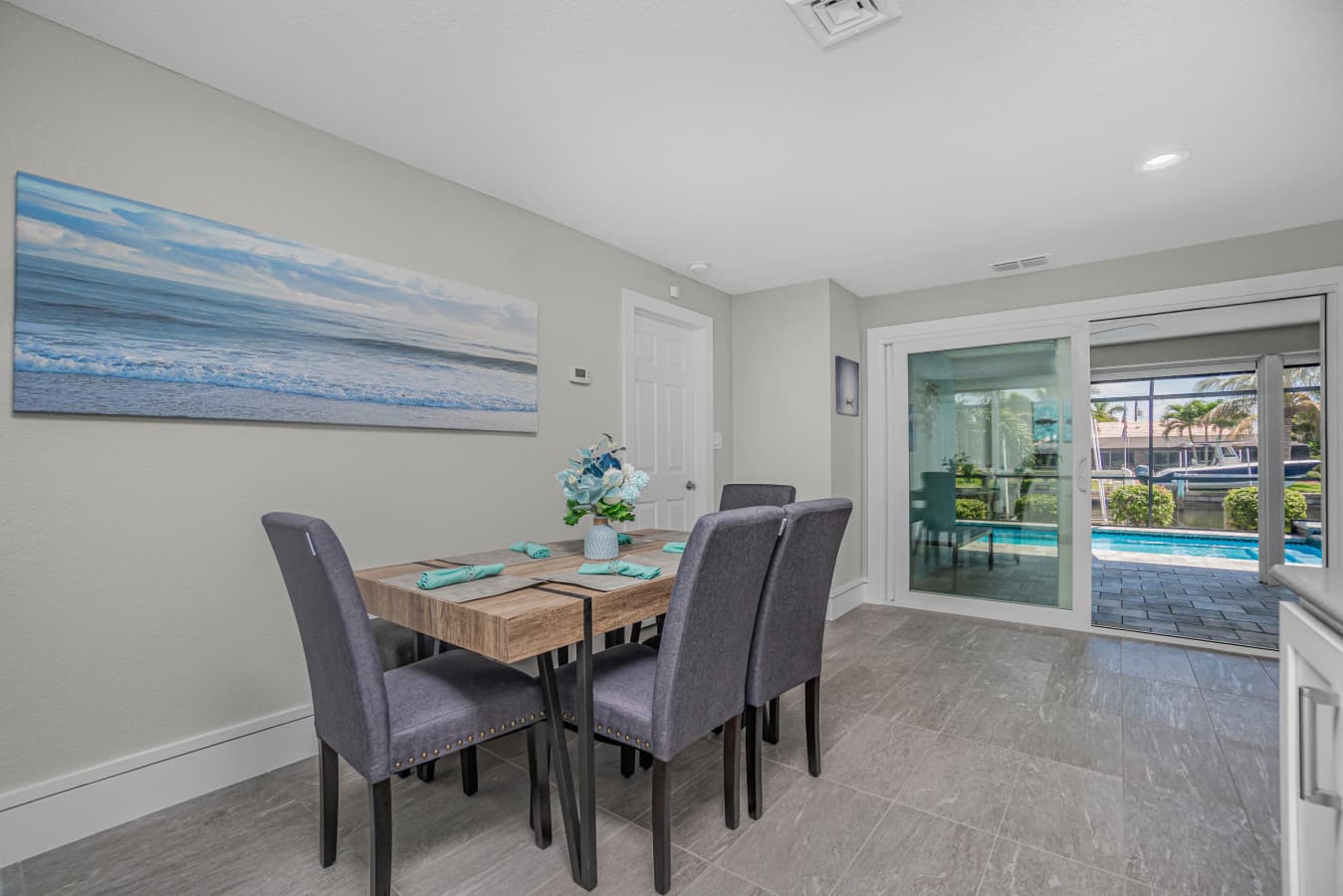 270 Delido Ct-17.jpg