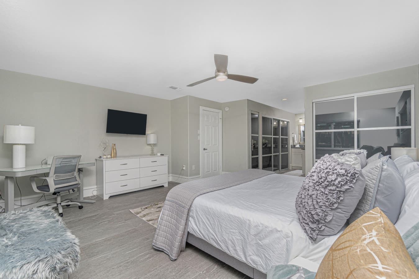 270 Delido Ct-33.jpg