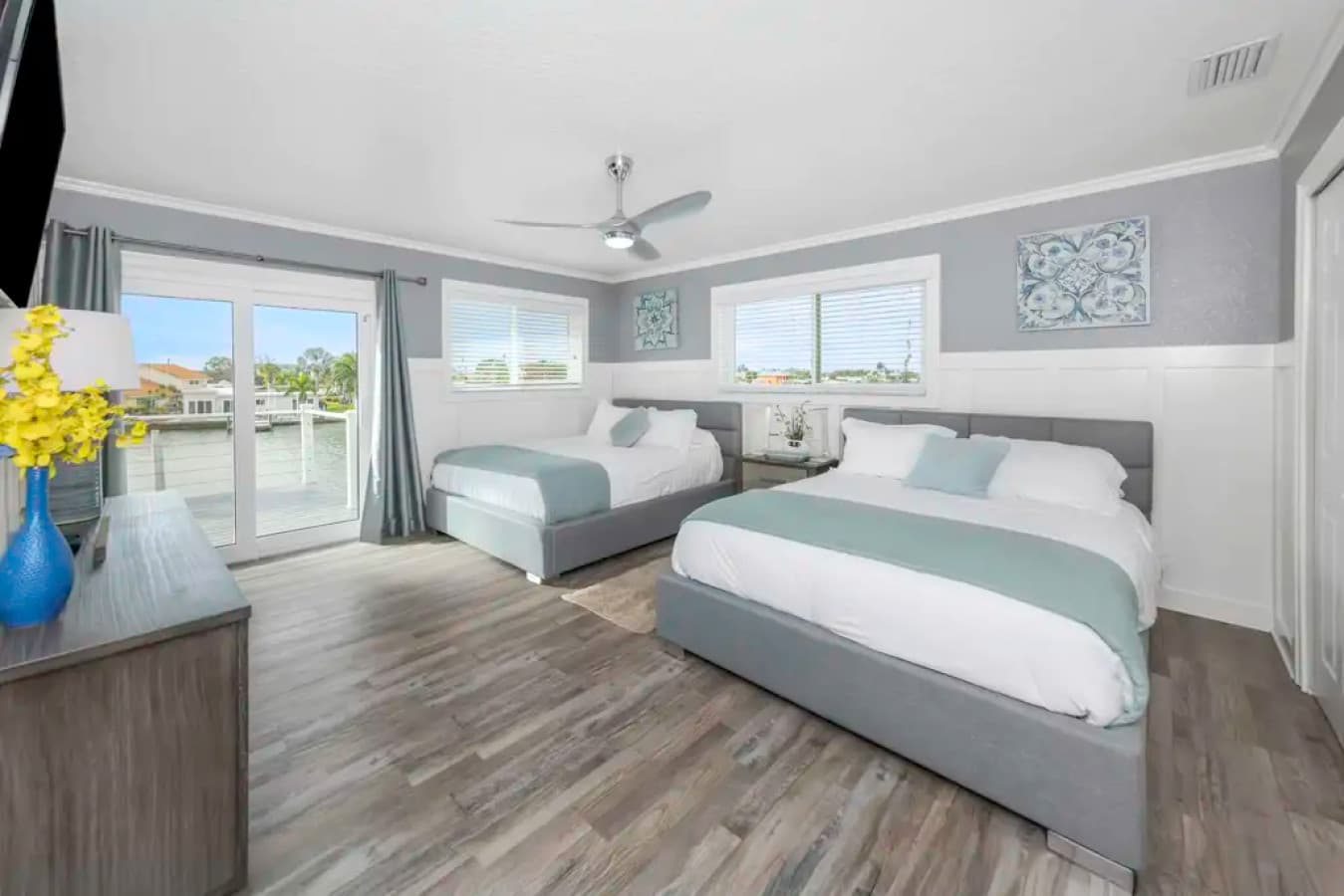 VA-US-queen-dbl-bedroom-3.jpeg