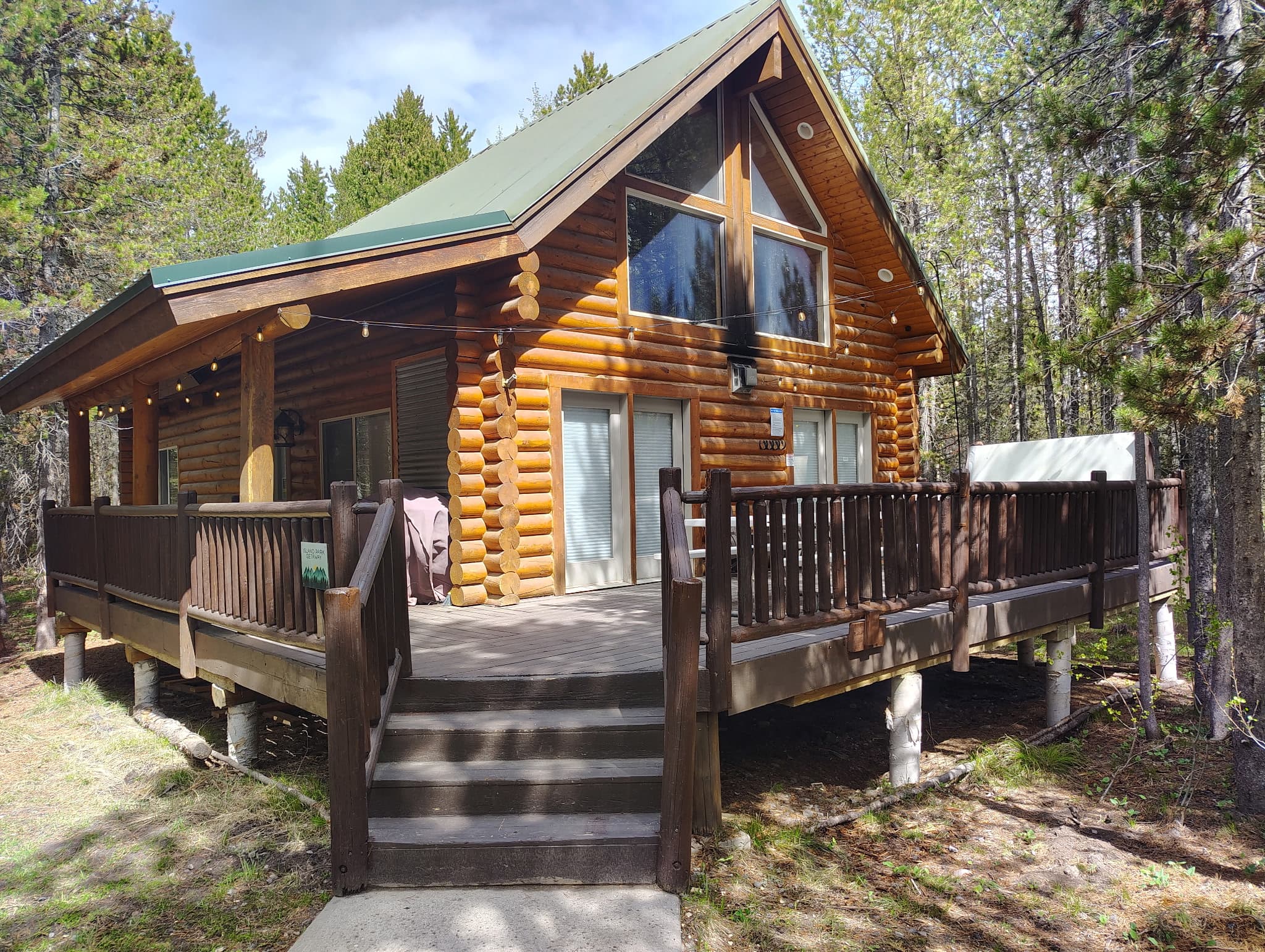 Welcome to Island Park Getaway!
