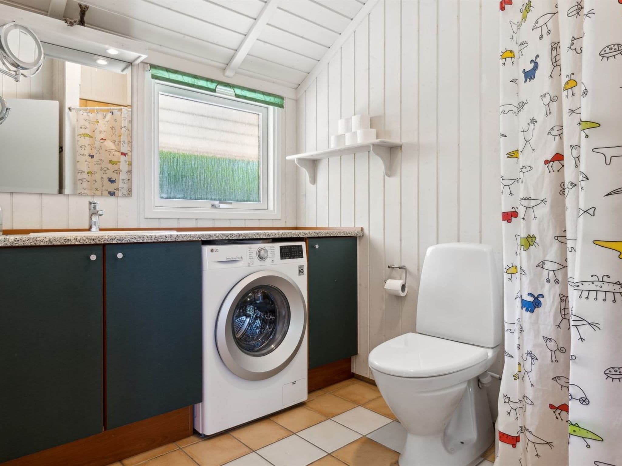 Bathroom / Wellness