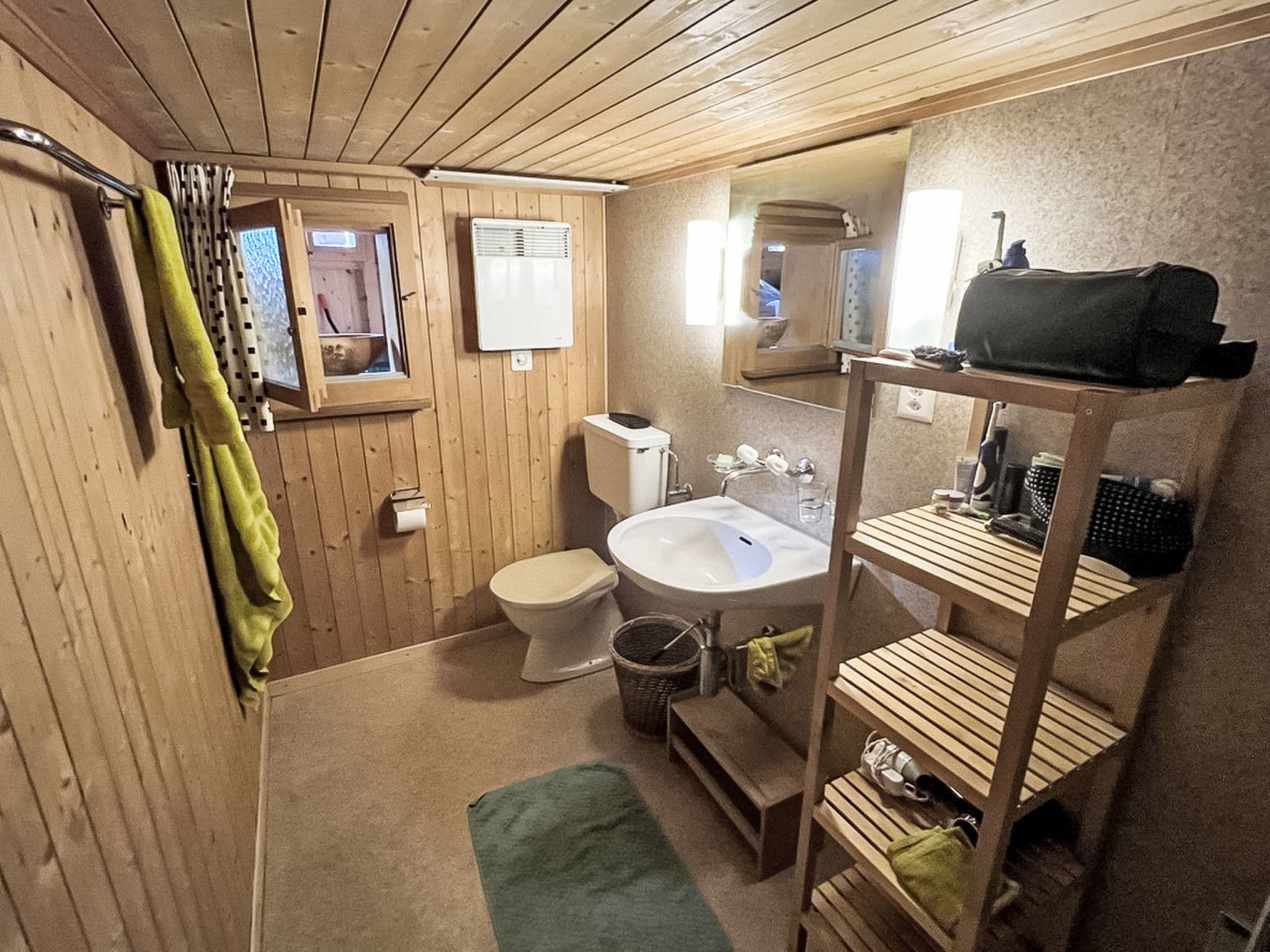 Bathroom / Wellness