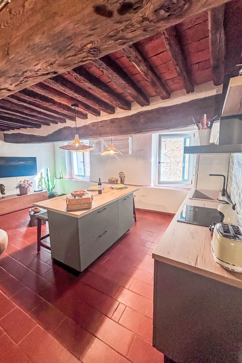 Kitchen / Dining Room