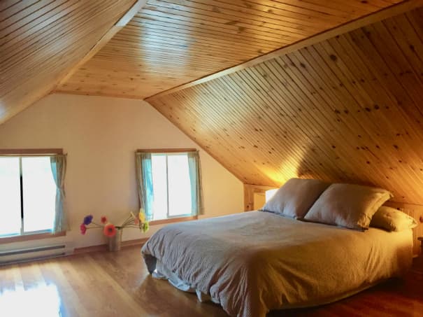 Upstairs Loft (open concept)