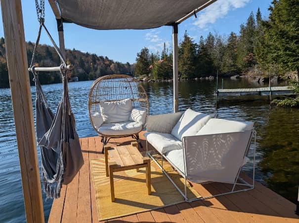 Dock Seating