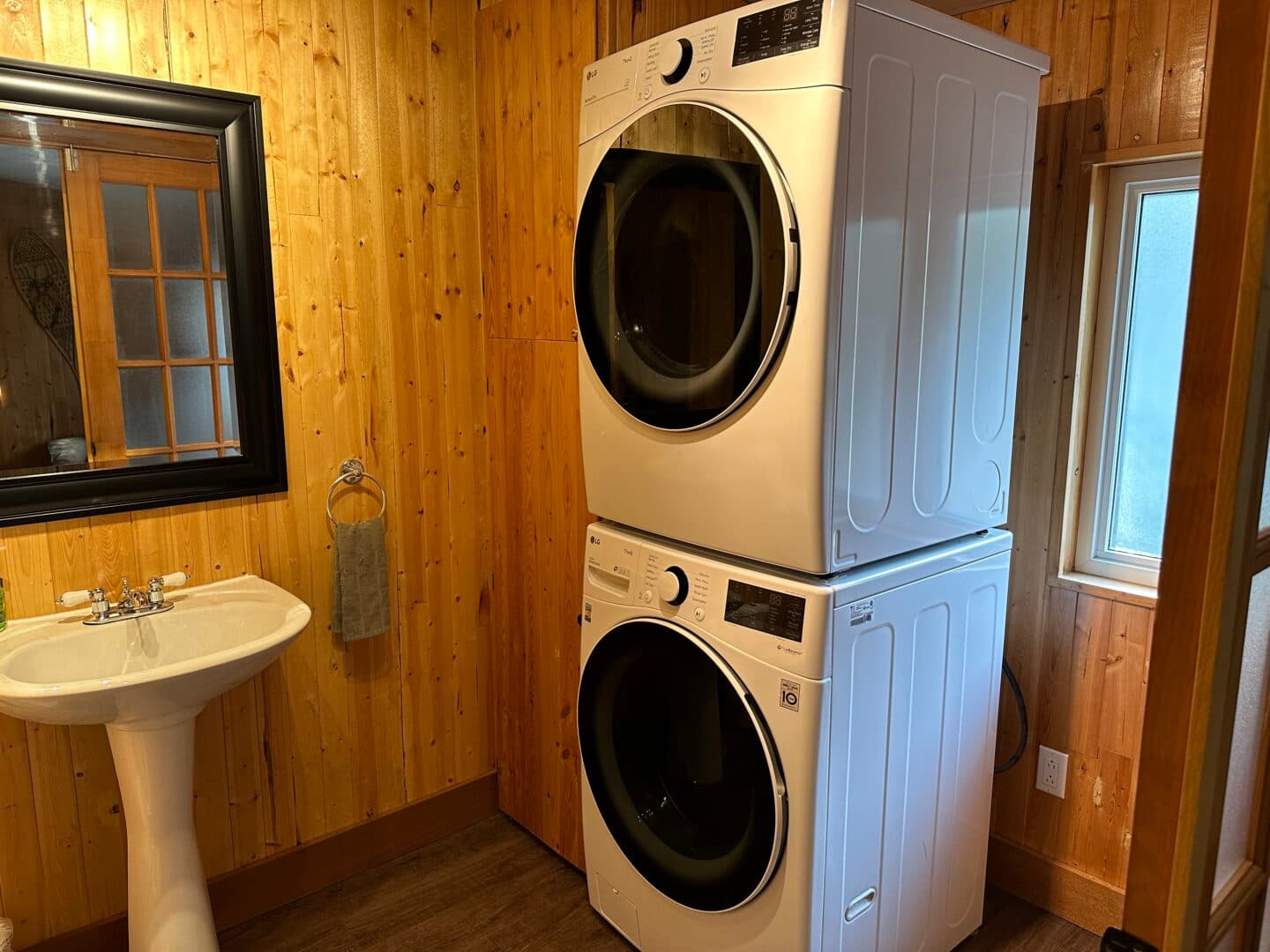 Bathroom & Laundry Room