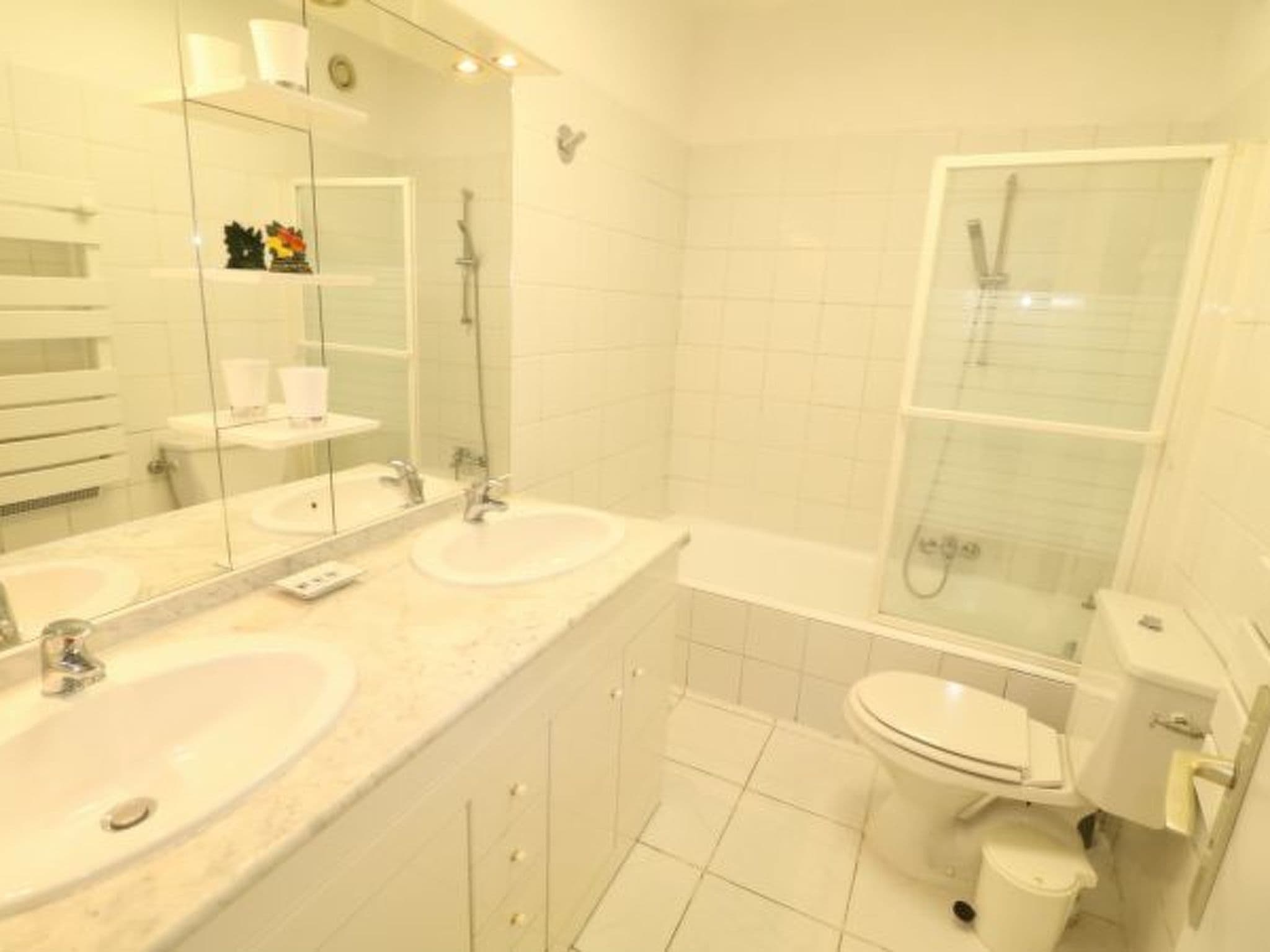 Gallery Image 25