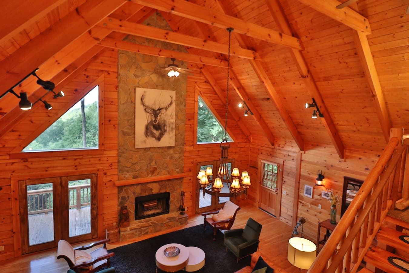 High ceilings with gorgeous top floor views. 