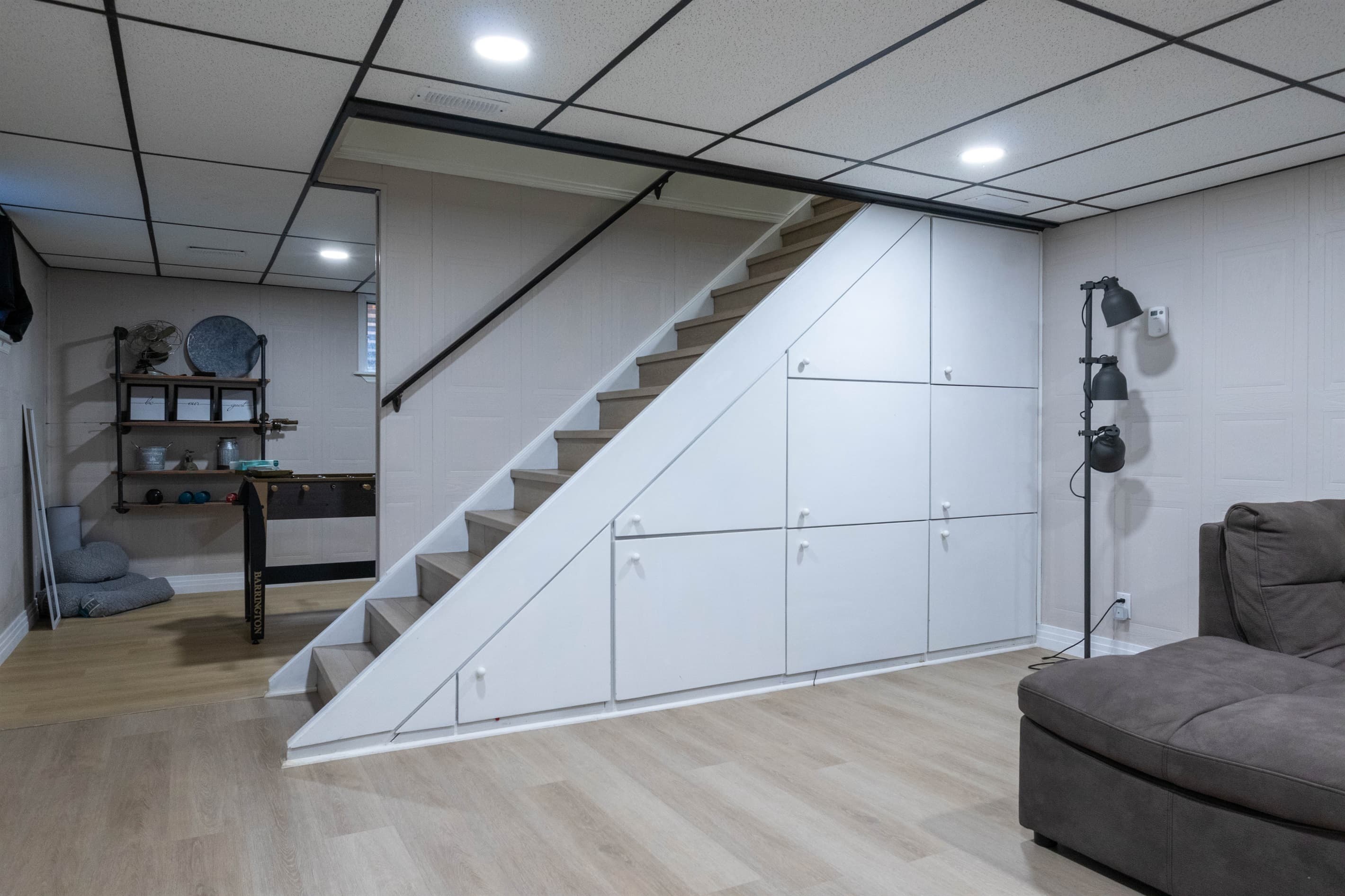 Your indoor play hub: TV, sound bar, foosball, and over 50 board games for endless laughs and friendly competition.
