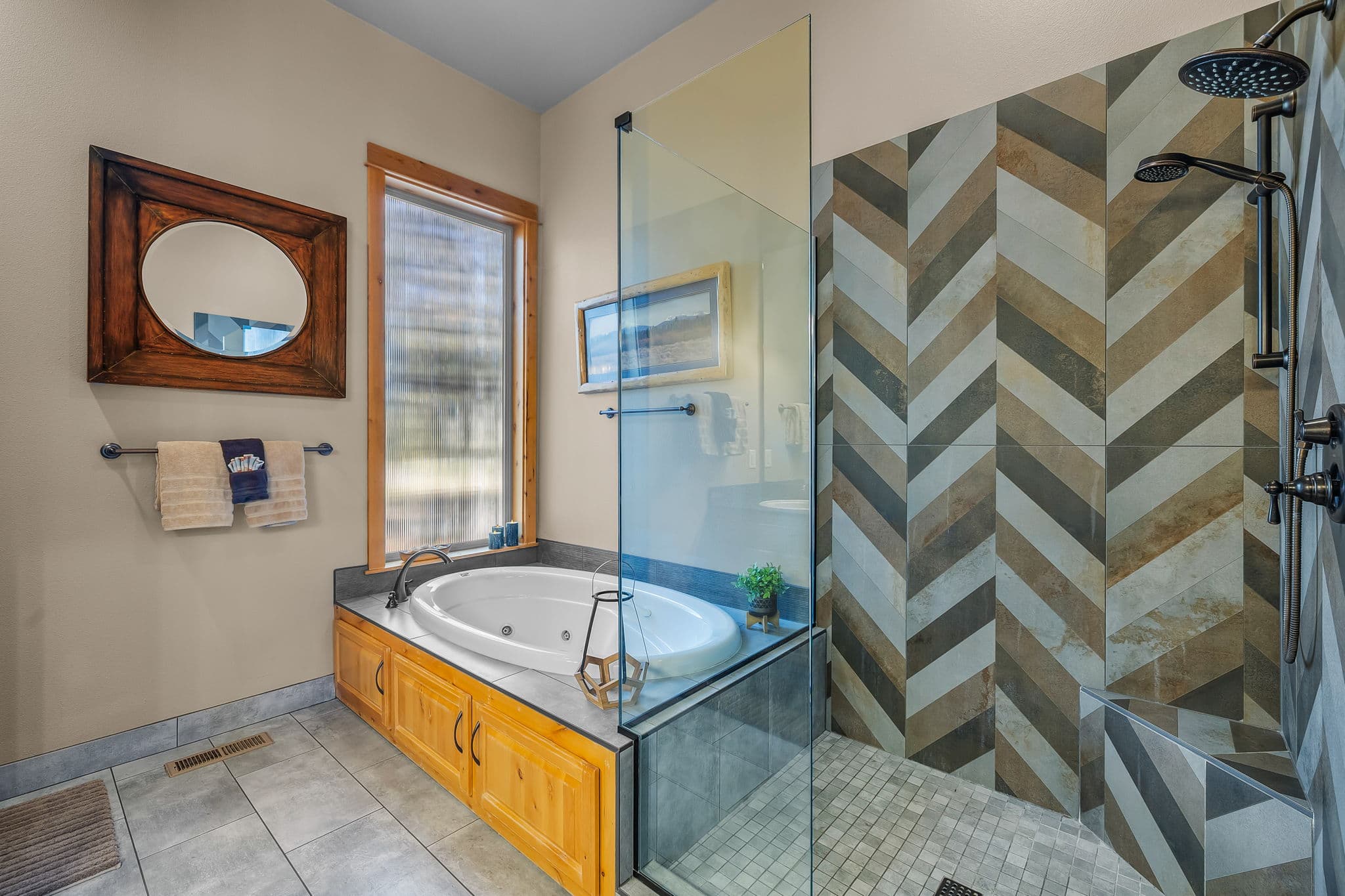 Primary Bath with Jetted Tub