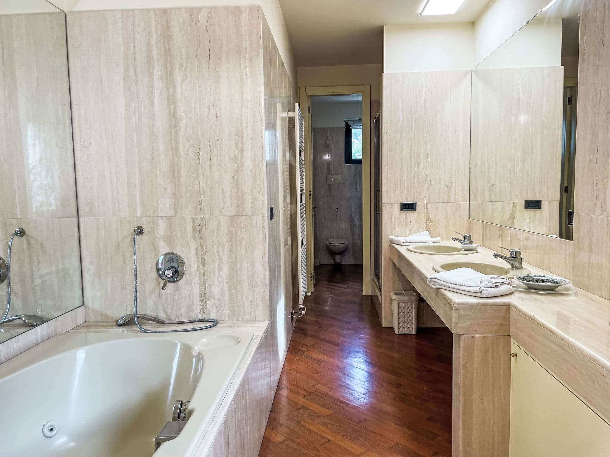 Bathroom / Wellness