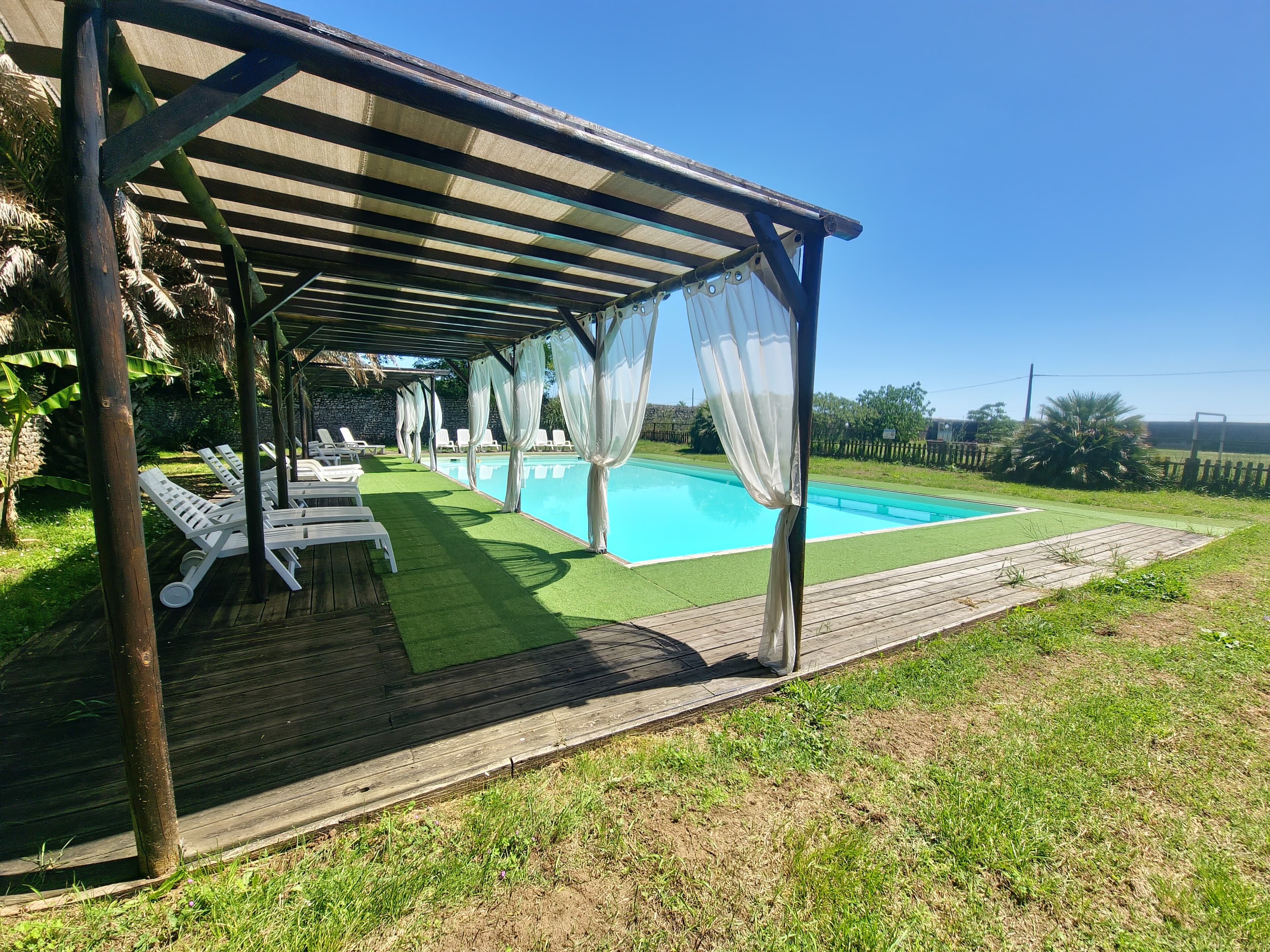 04 piscine pergola ombre