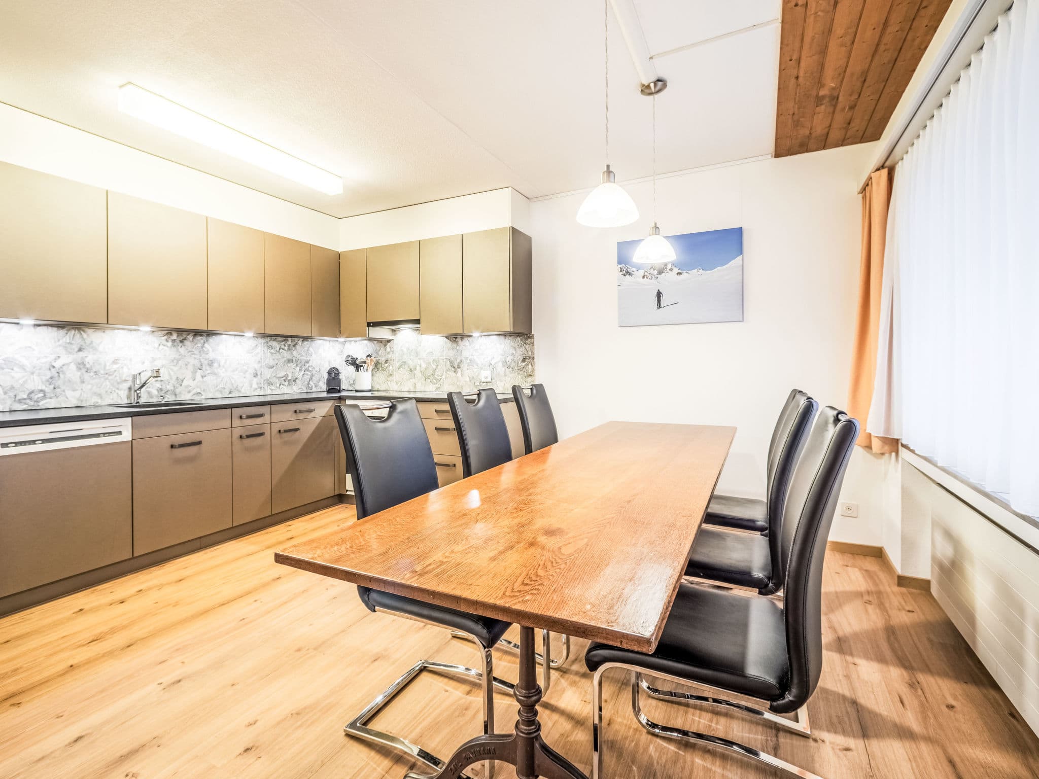 Kitchen / Dining Room