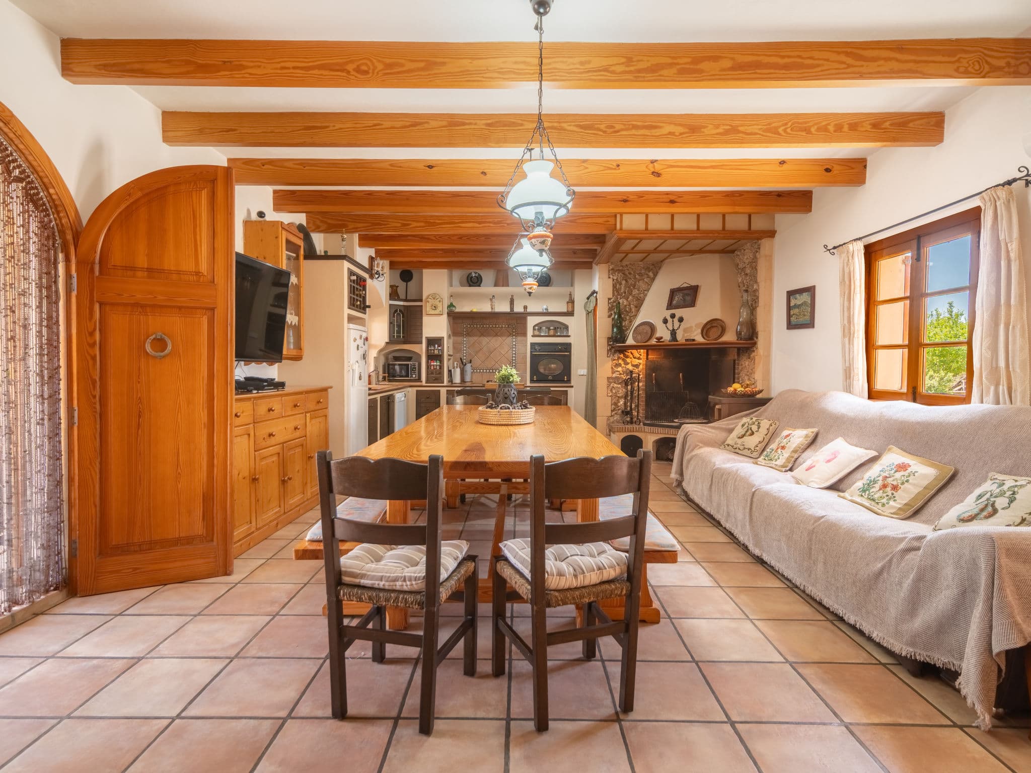 Kitchen / Dining Room