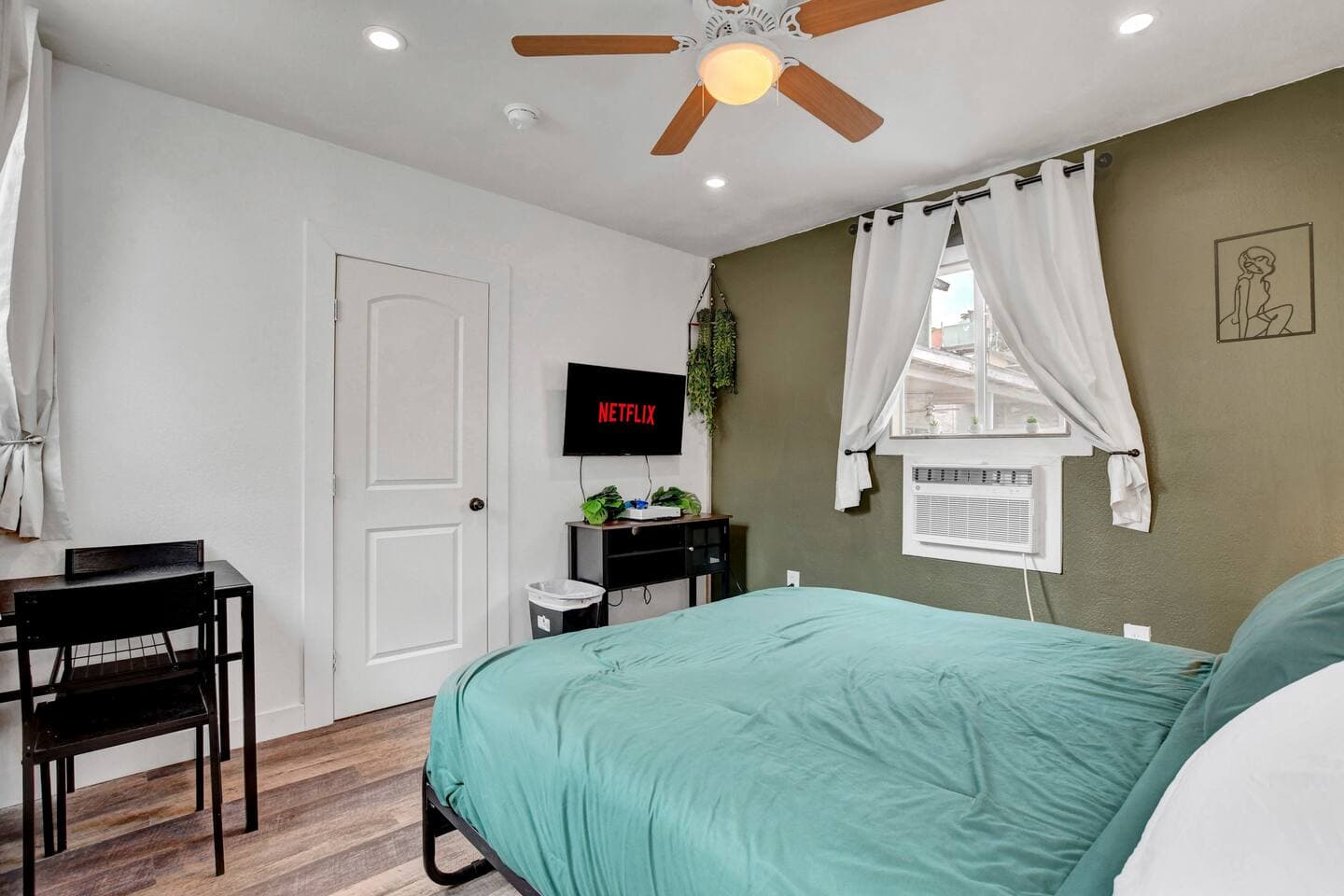 Gallery Image 9