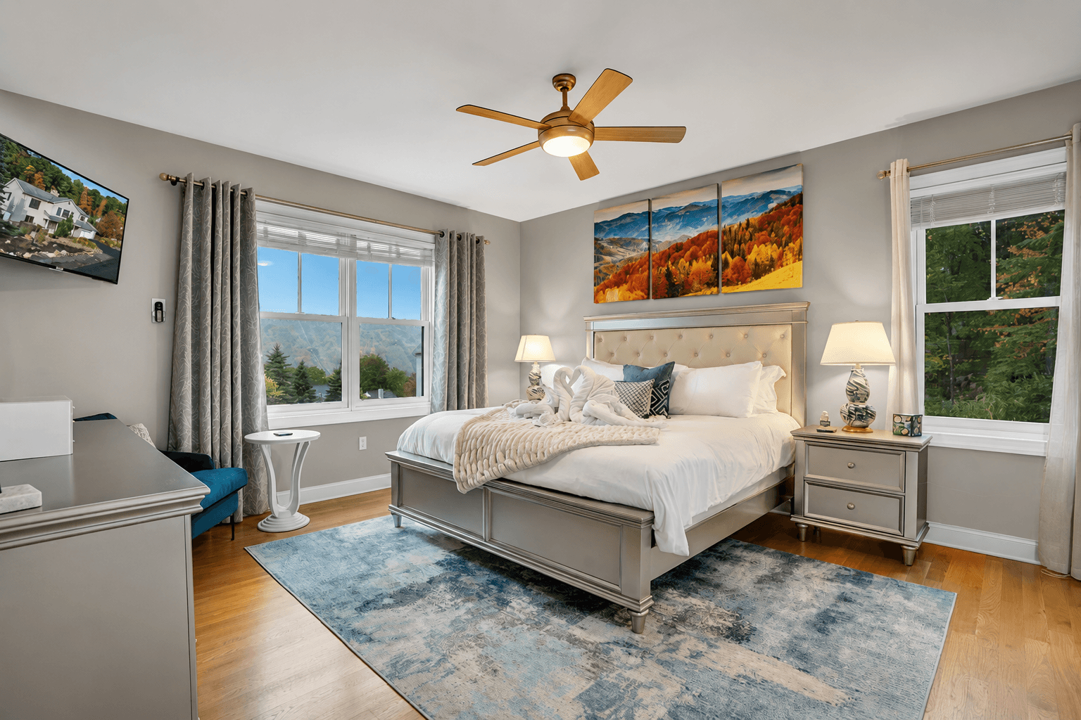 Experience luxury and breathtaking views from the primary King bedroom on the second floor, which overlooks the majestic Big Boulder mountain!