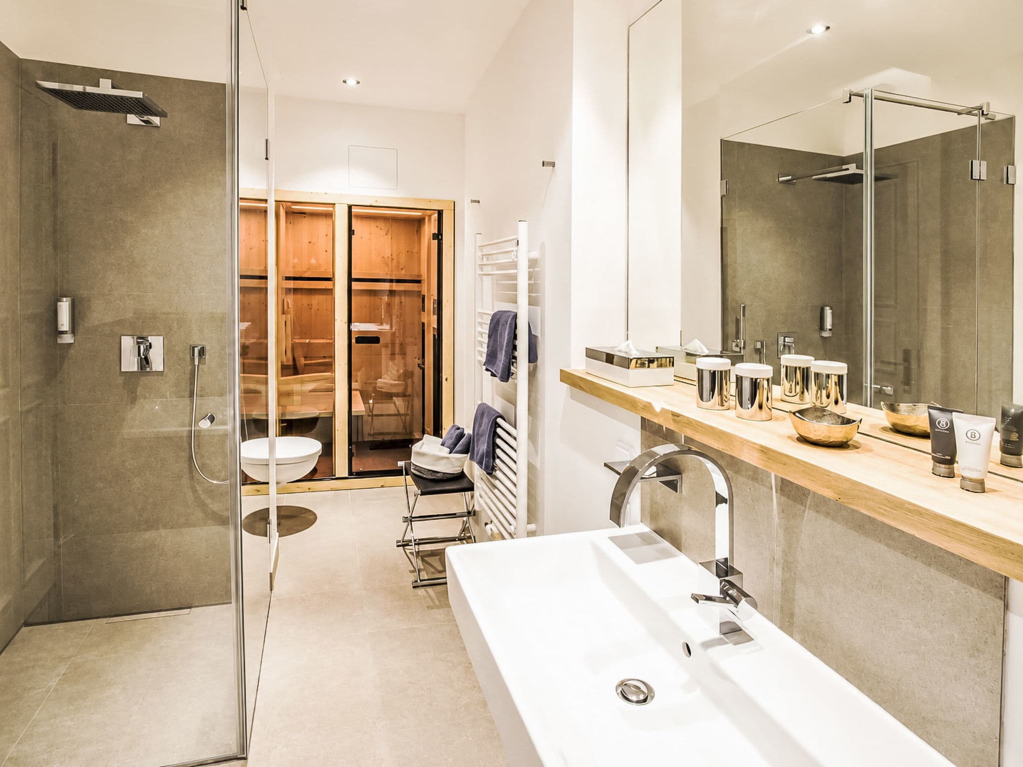 Bathroom / Wellness