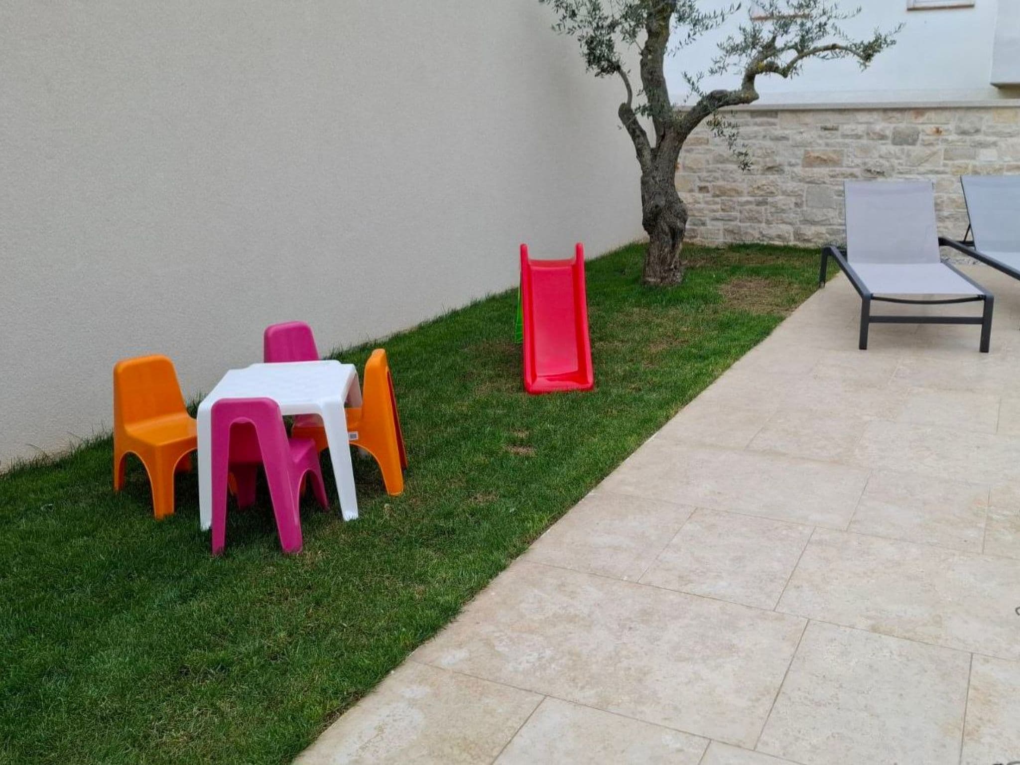 Gallery Image 13
