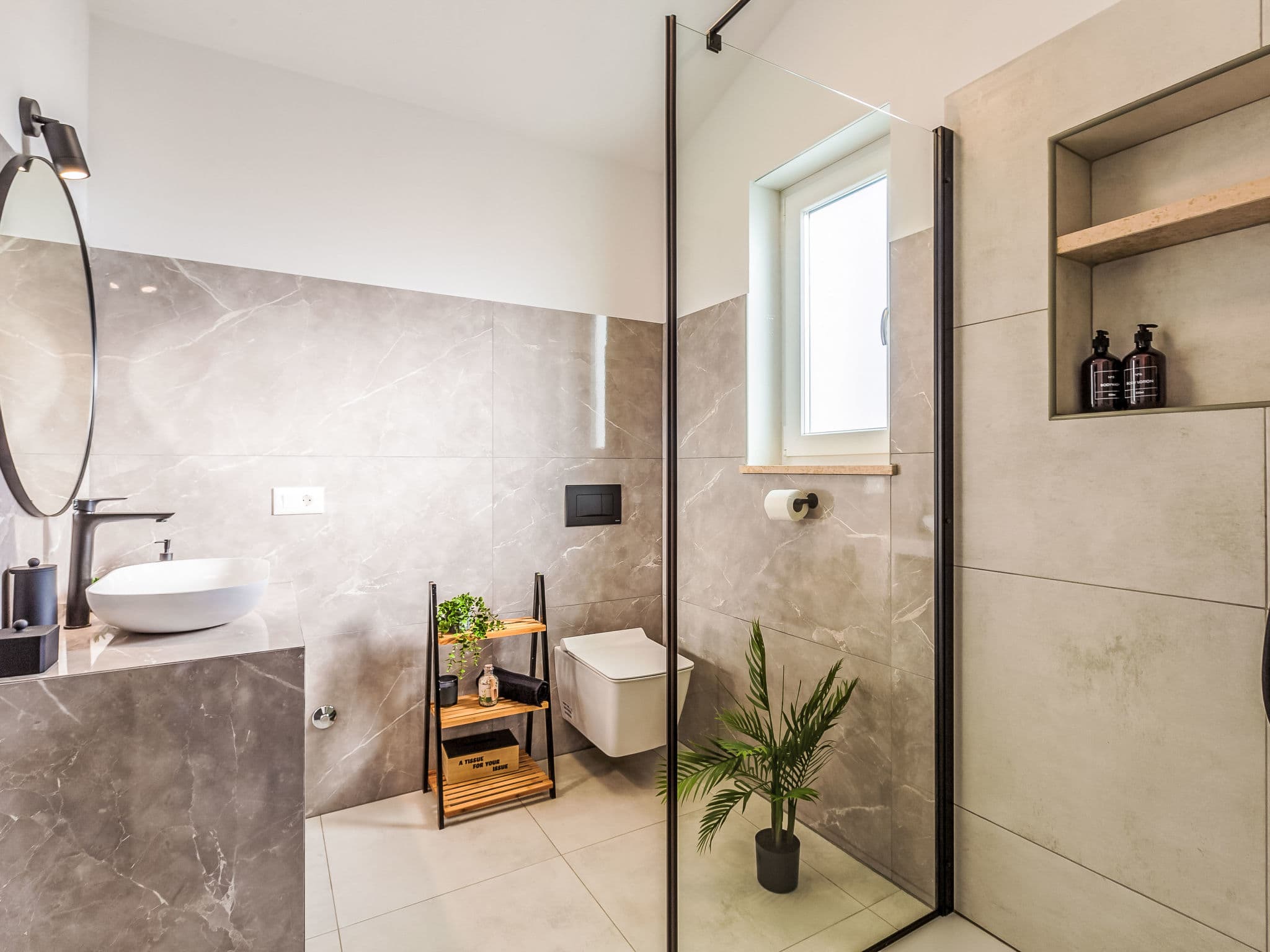 Bathroom / Wellness