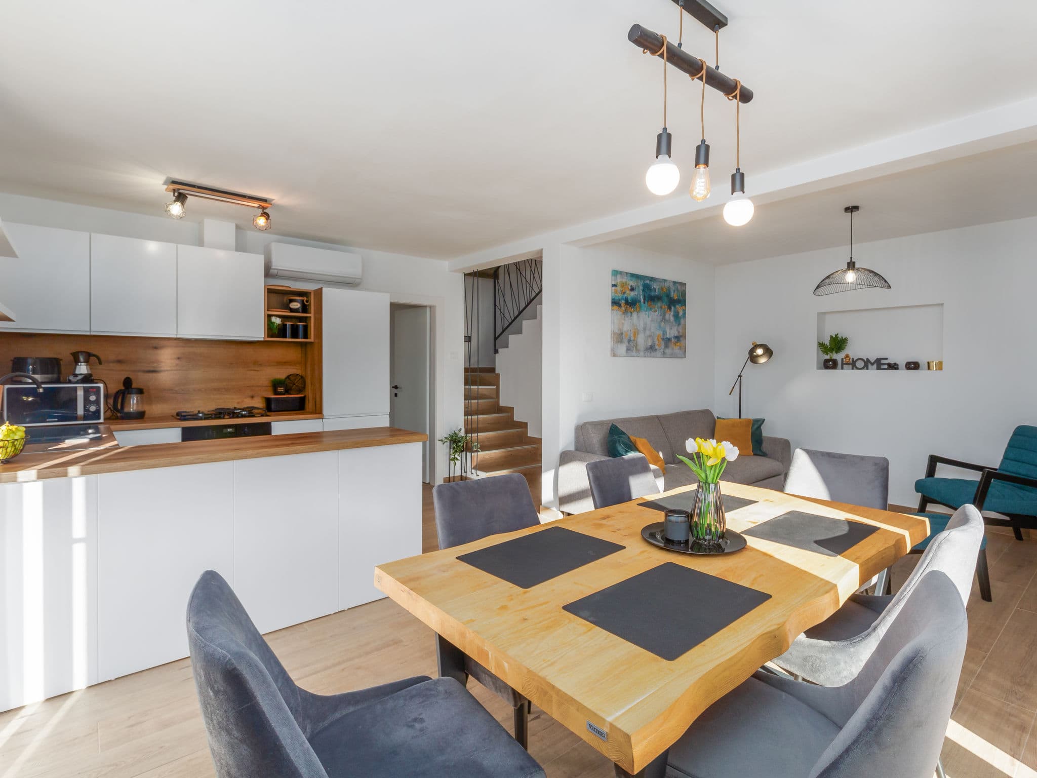 Kitchen / Dining Room