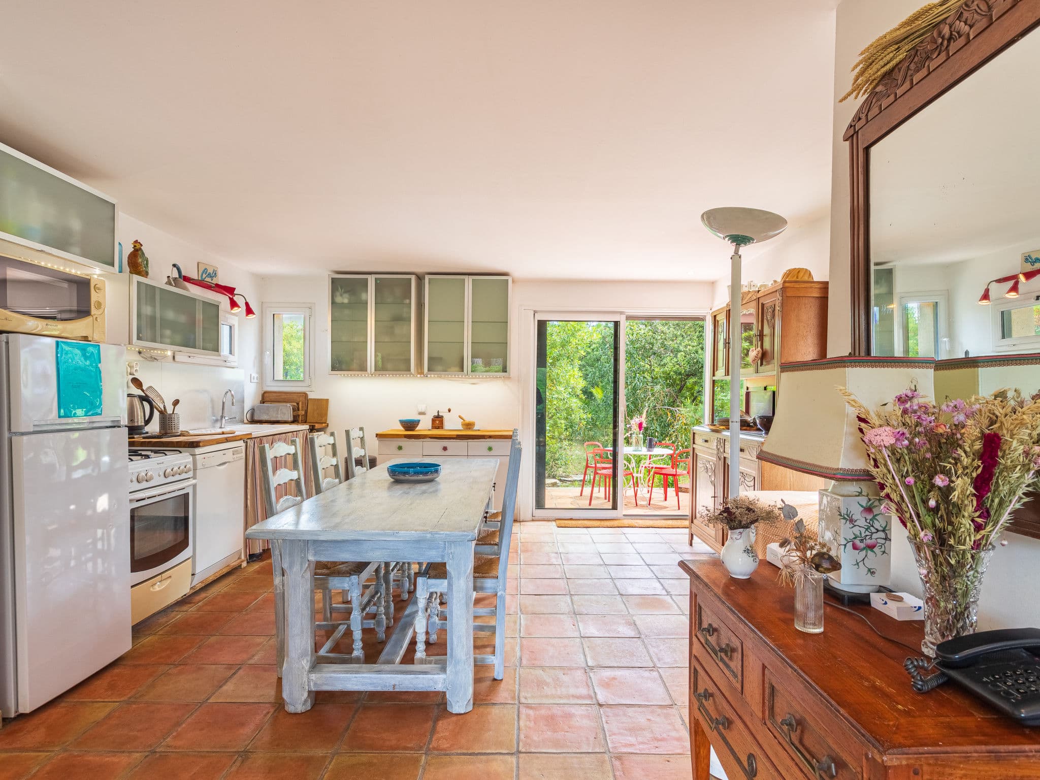 Kitchen / Dining Room