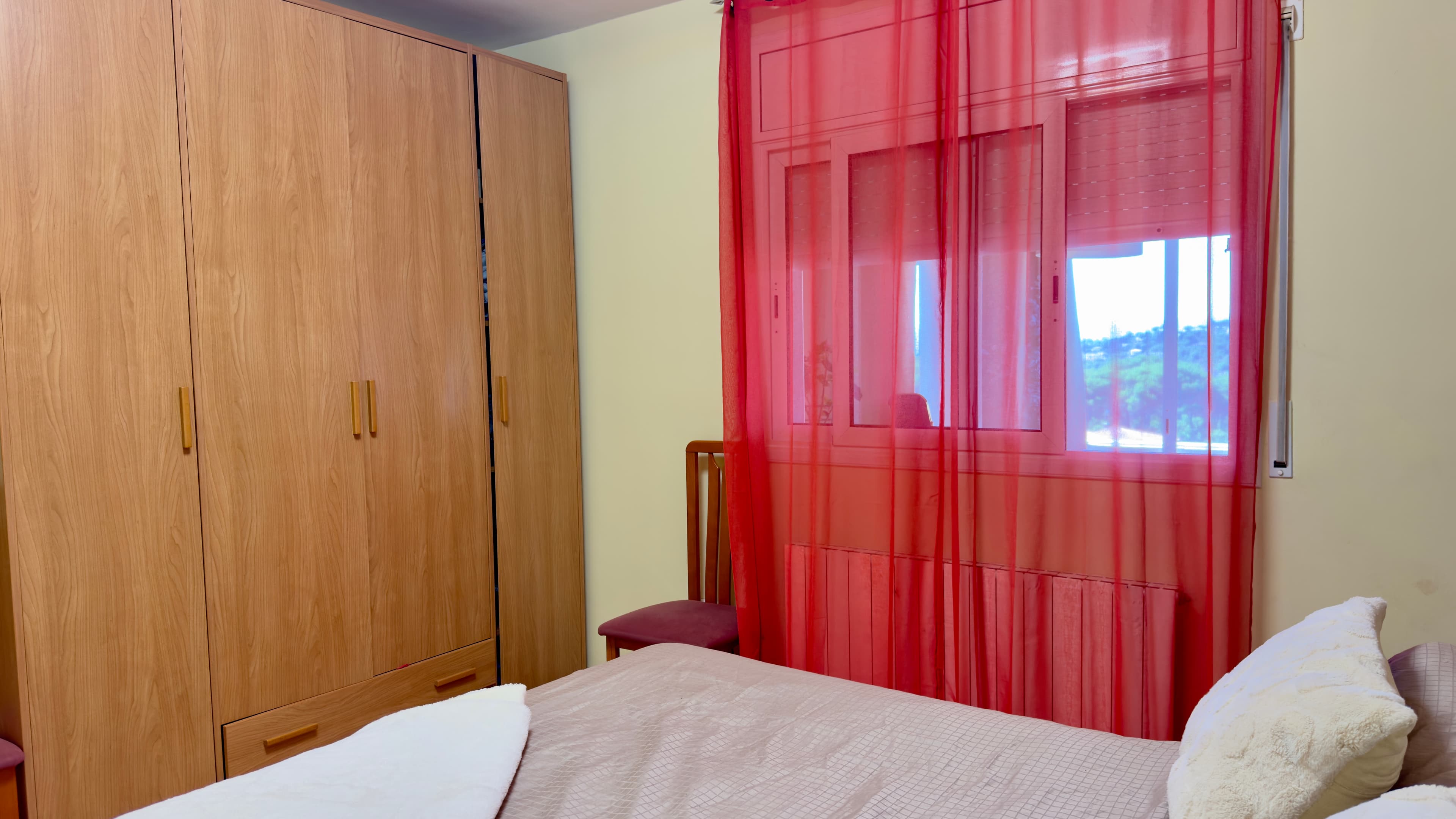 Villa lloret habitacion con aire acondicionado