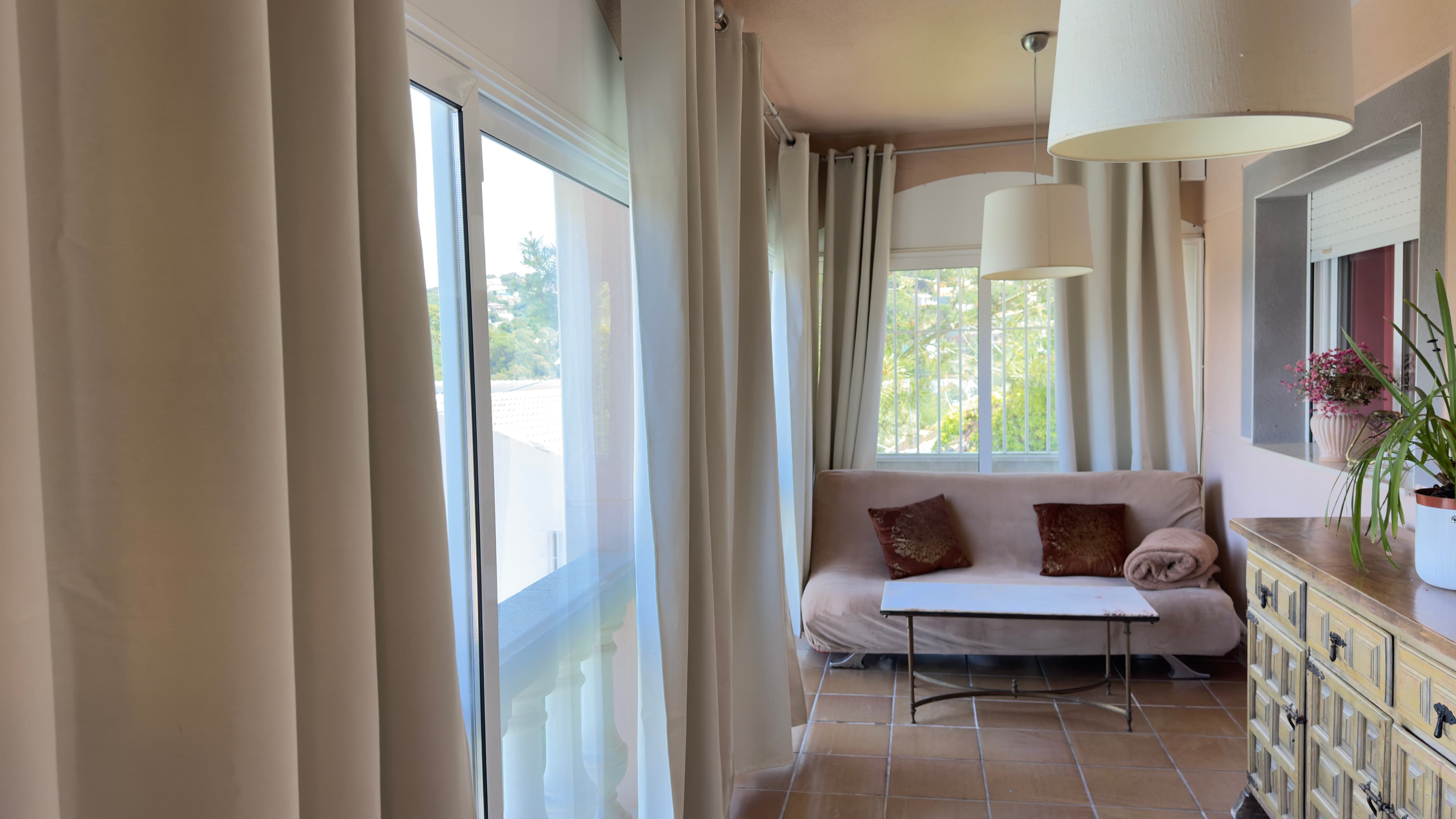 Sofá-Cama y Vistas