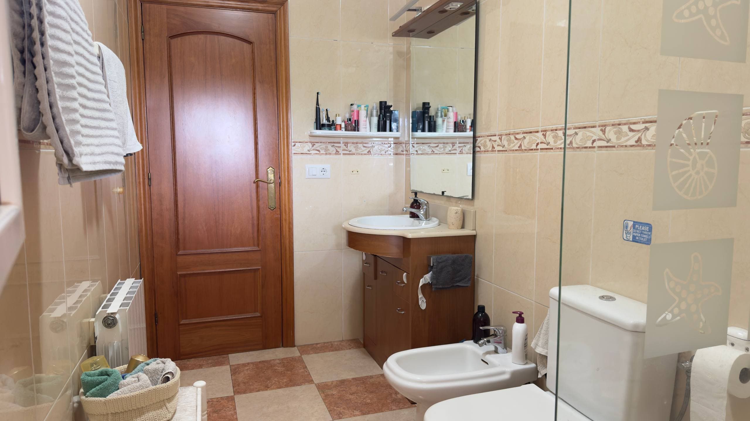 Baño completo villa lloret alquiler