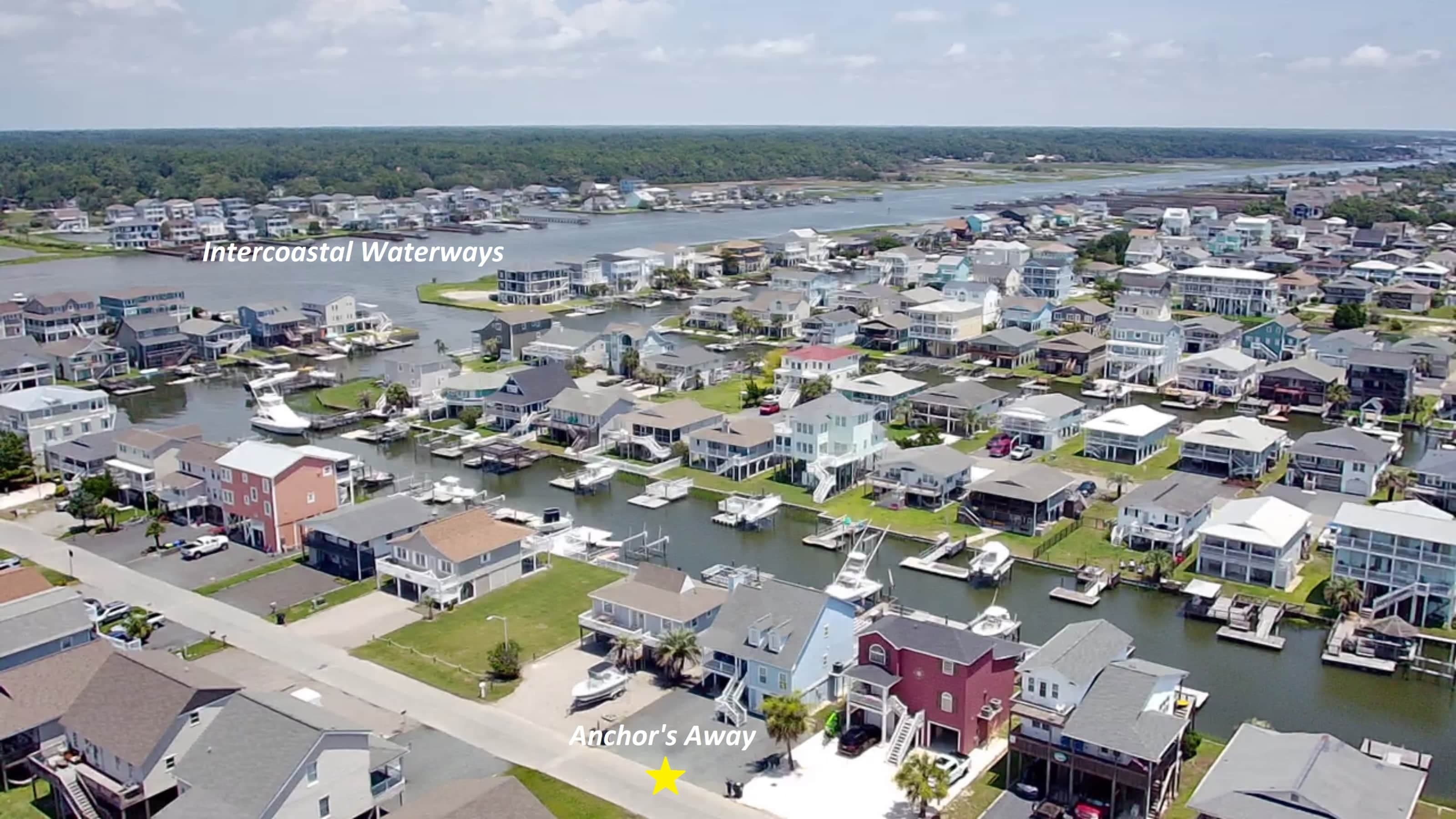 Minutes to the intercoastal by boat or kayak