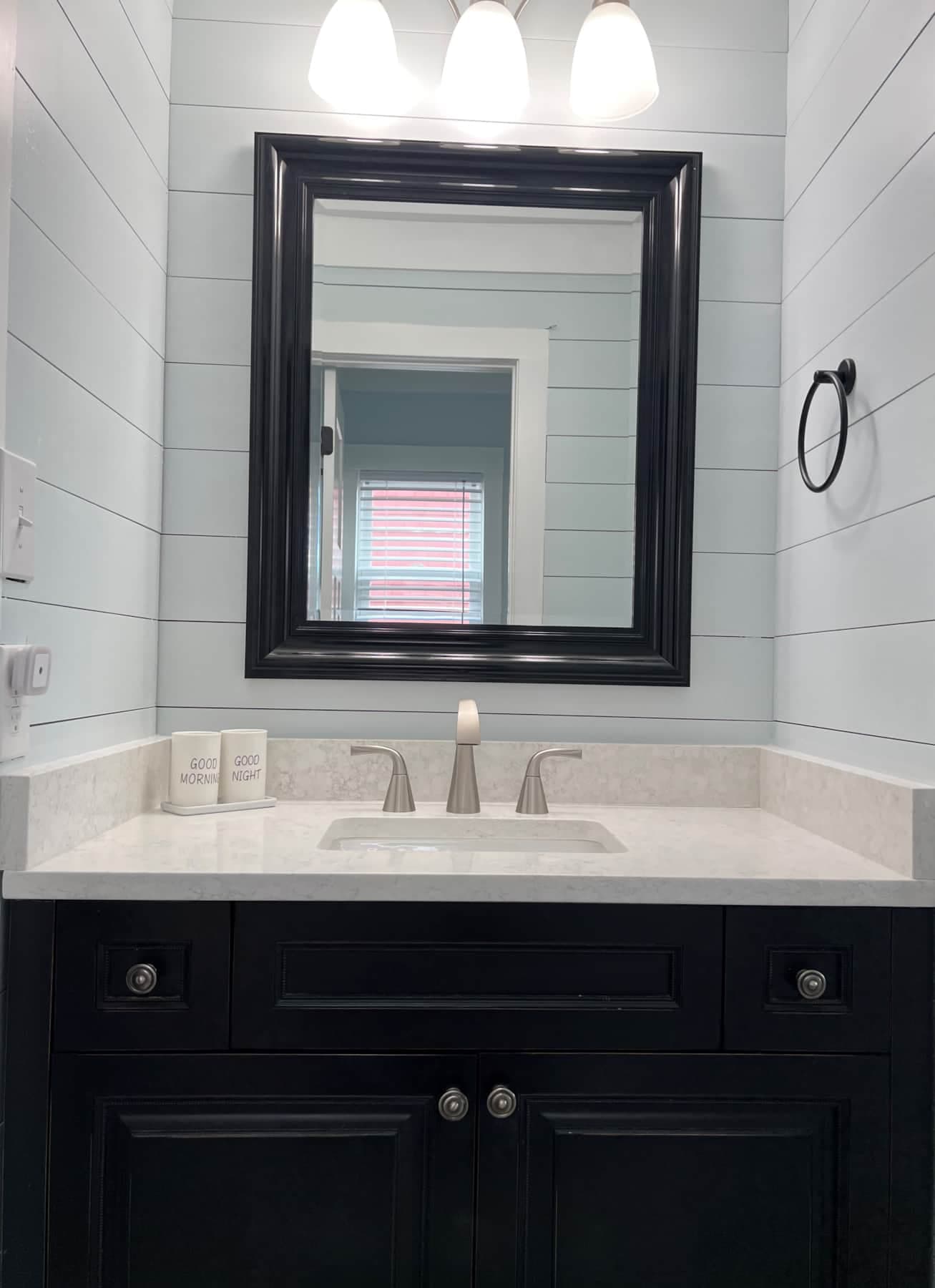 Jack N Jill Bath- Shared between 2nd Bed and Bunk Room