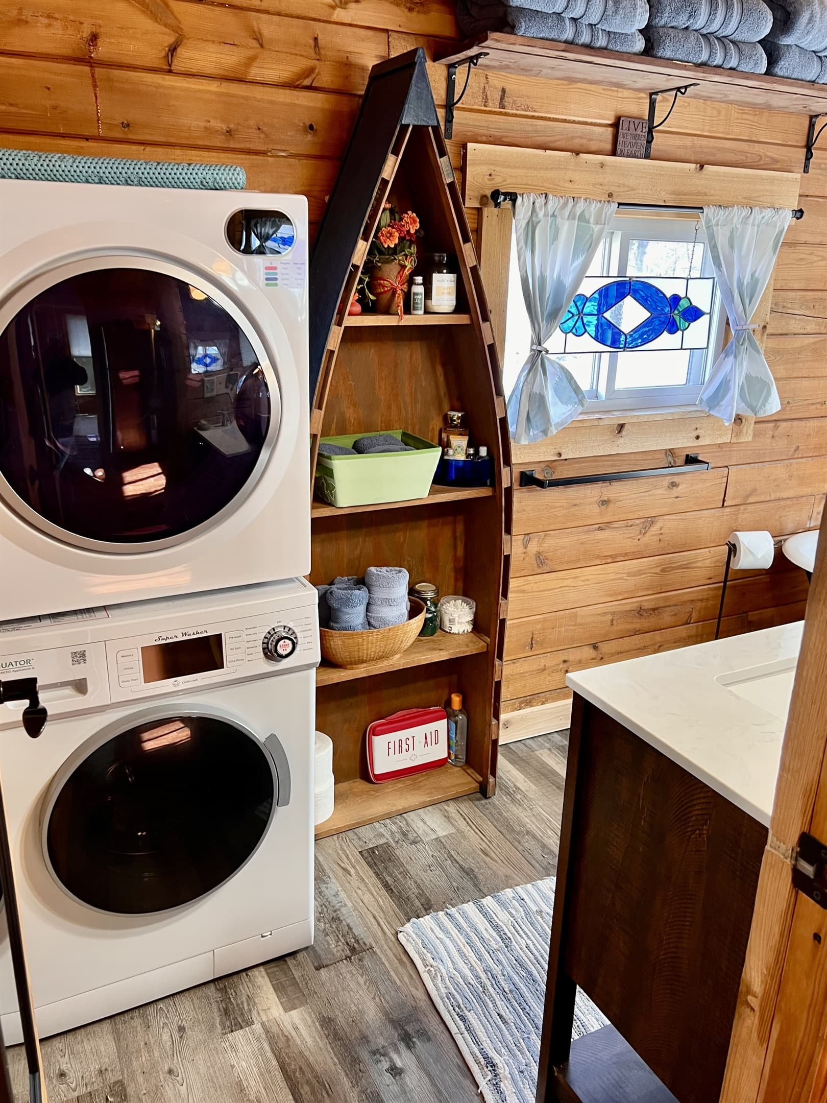 Washer/Dryer in bathroom