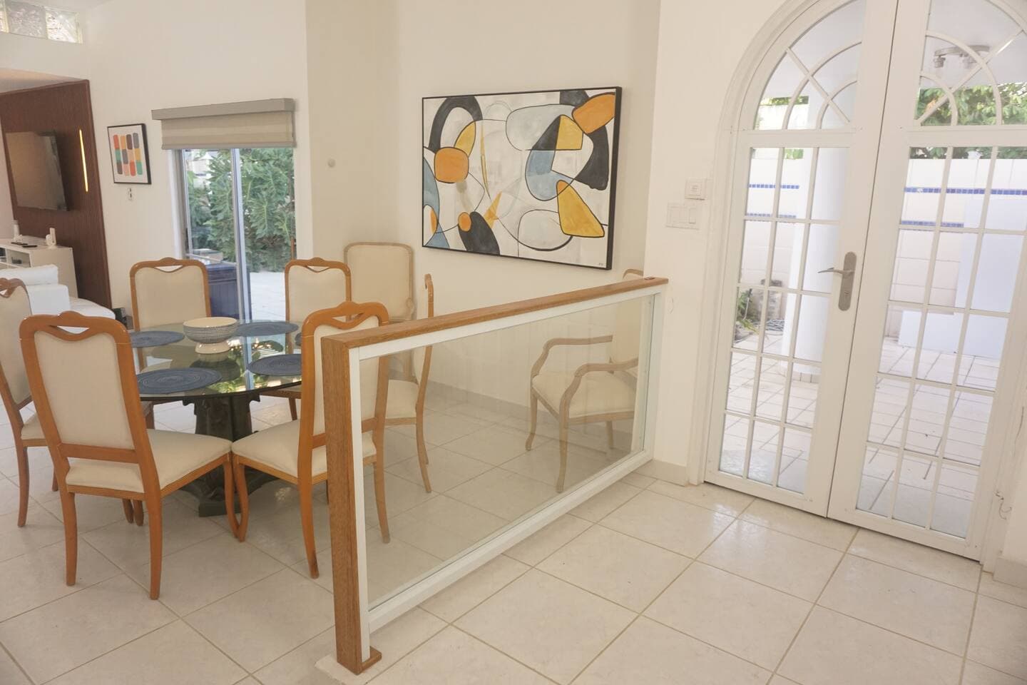 Gallery Image 75