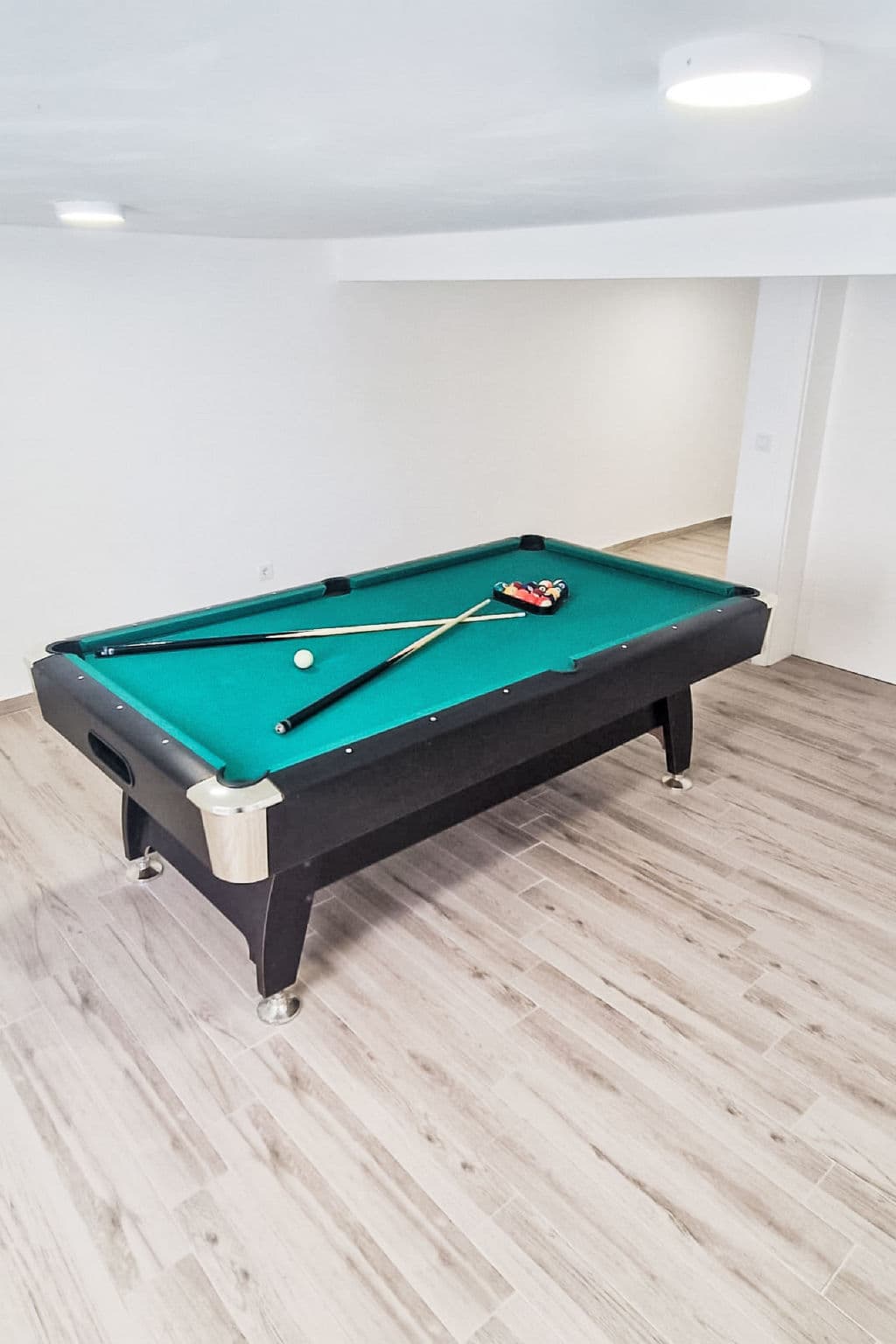 Pool Indoor